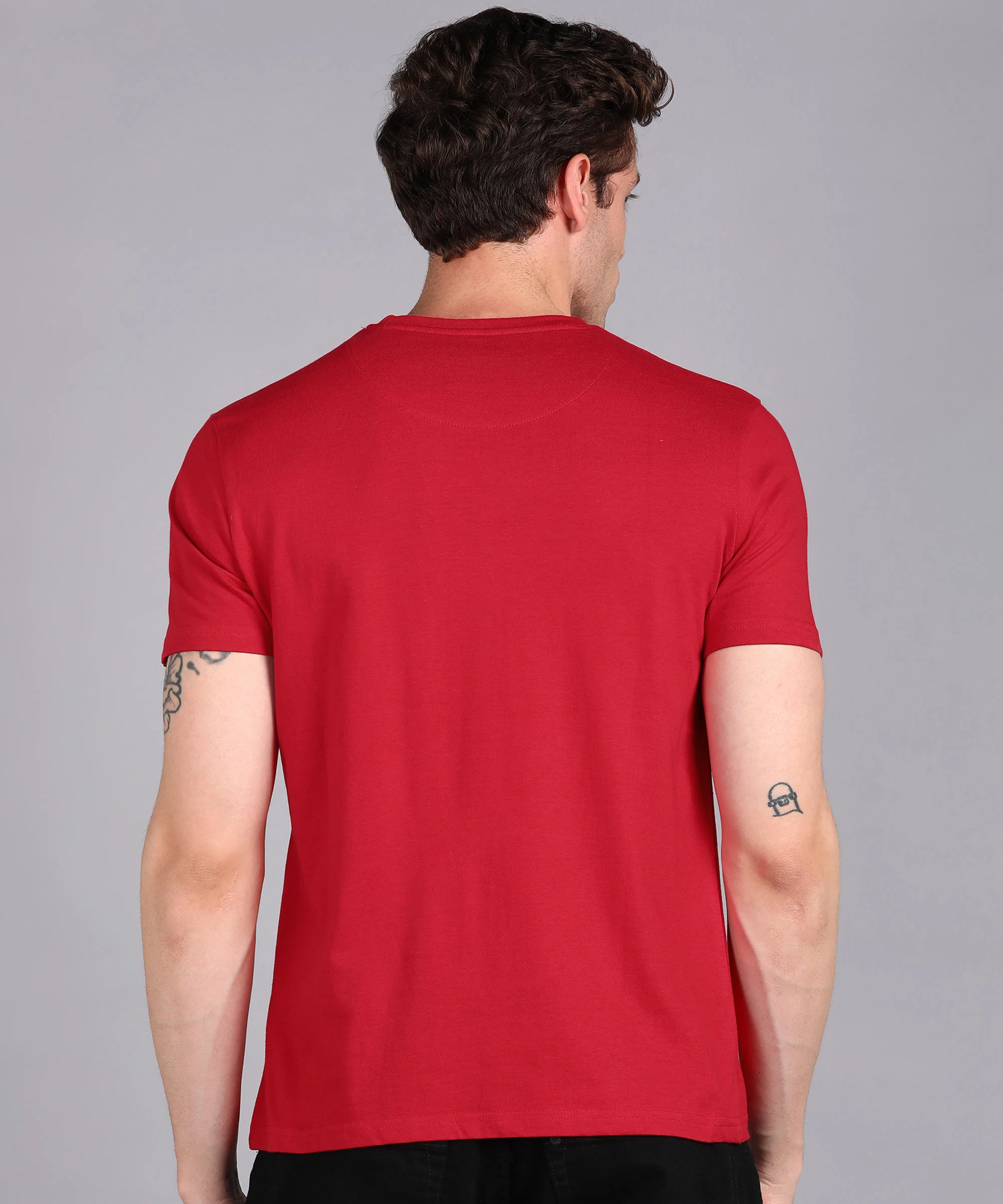 Urbano Fashion Men's Red Graphic Printed Round Neck Half Sleeve Slim Fit Cotton T-Shirt - Image 3