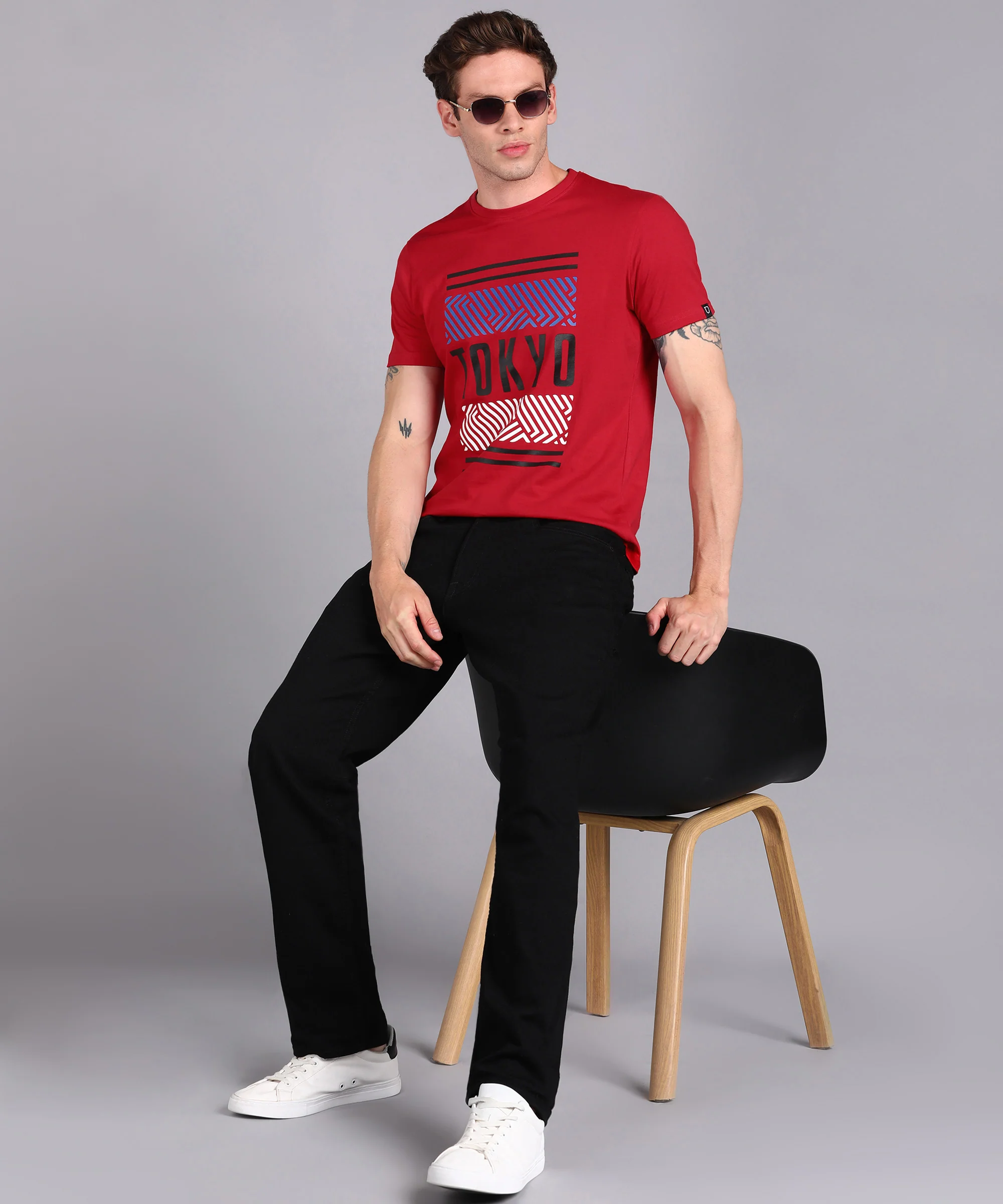 Urbano Fashion Men's Red Graphic Printed Round Neck Half Sleeve Slim Fit Cotton T-Shirt - Image 4