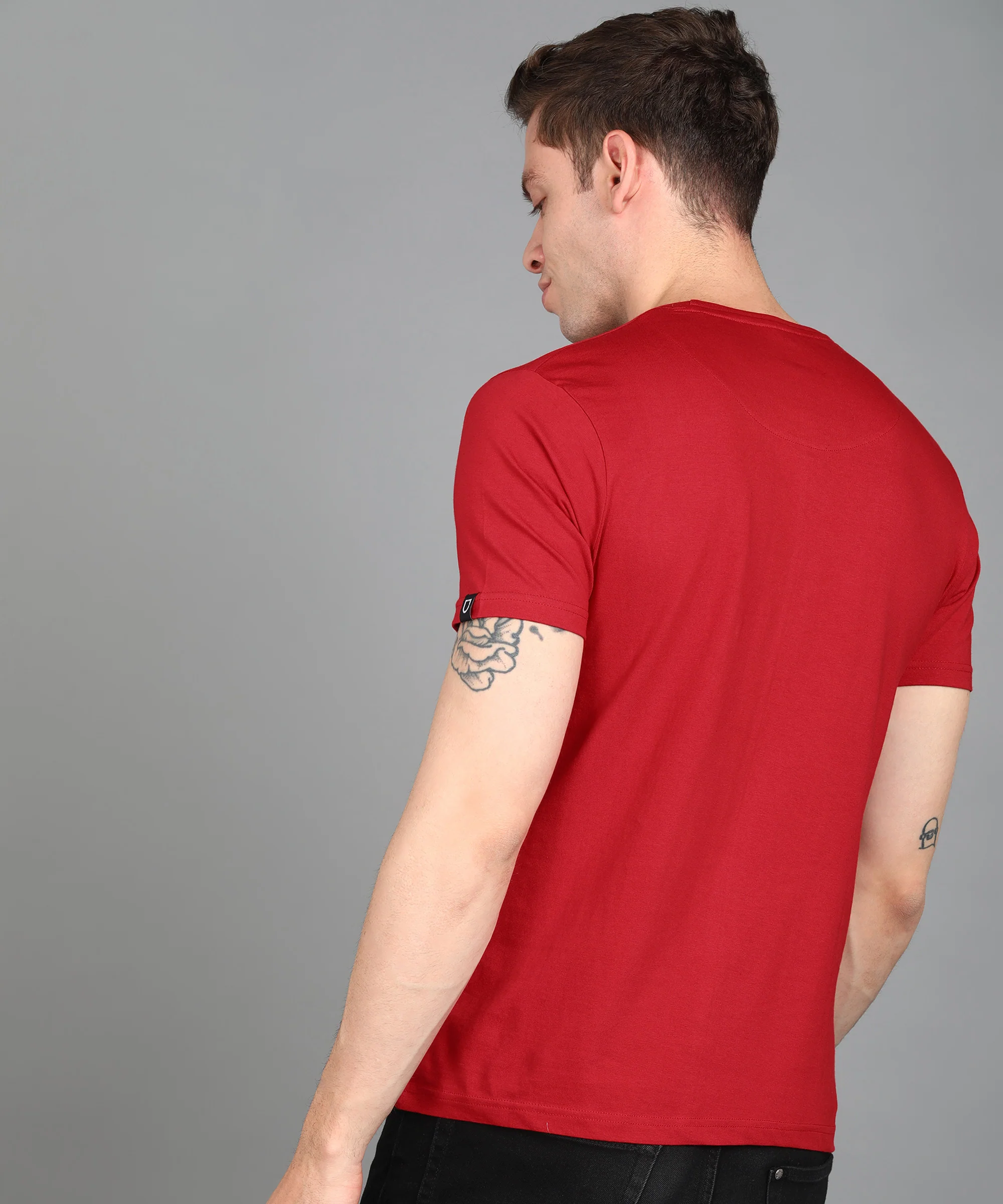 Urbano Fashion Men's Red Graphic Printed Round Neck Half Sleeve Slim Fit Cotton T-Shirt - Image 3