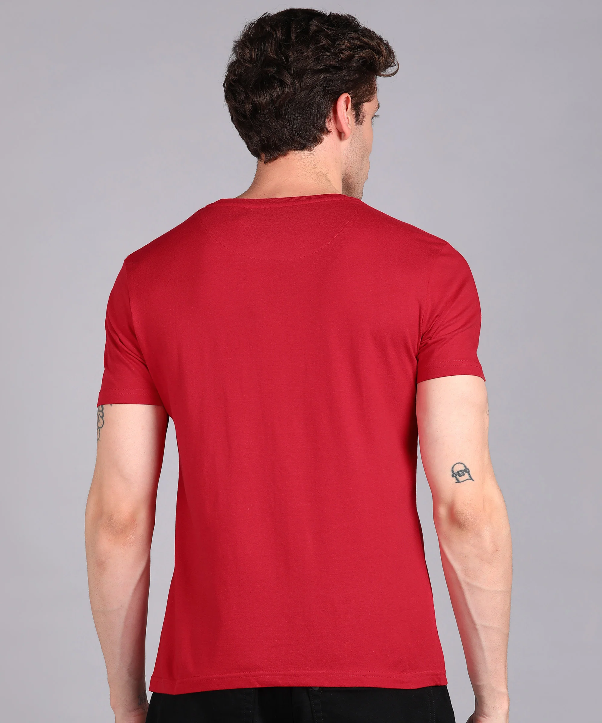 Urbano Fashion Men's Red Graphic Printed Round Neck Half Sleeve Slim Fit Cotton T-Shirt - Image 3