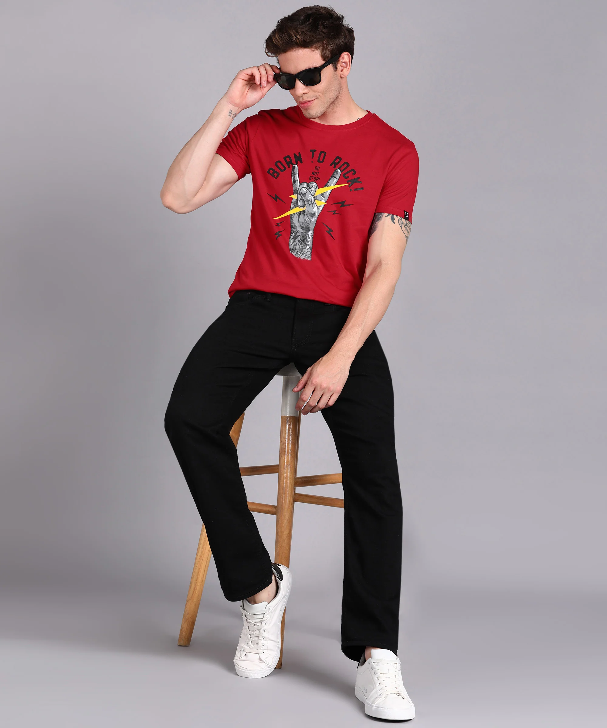 Urbano Fashion Men's Red Graphic Printed Round Neck Half Sleeve Slim Fit Cotton T-Shirt - Image 4