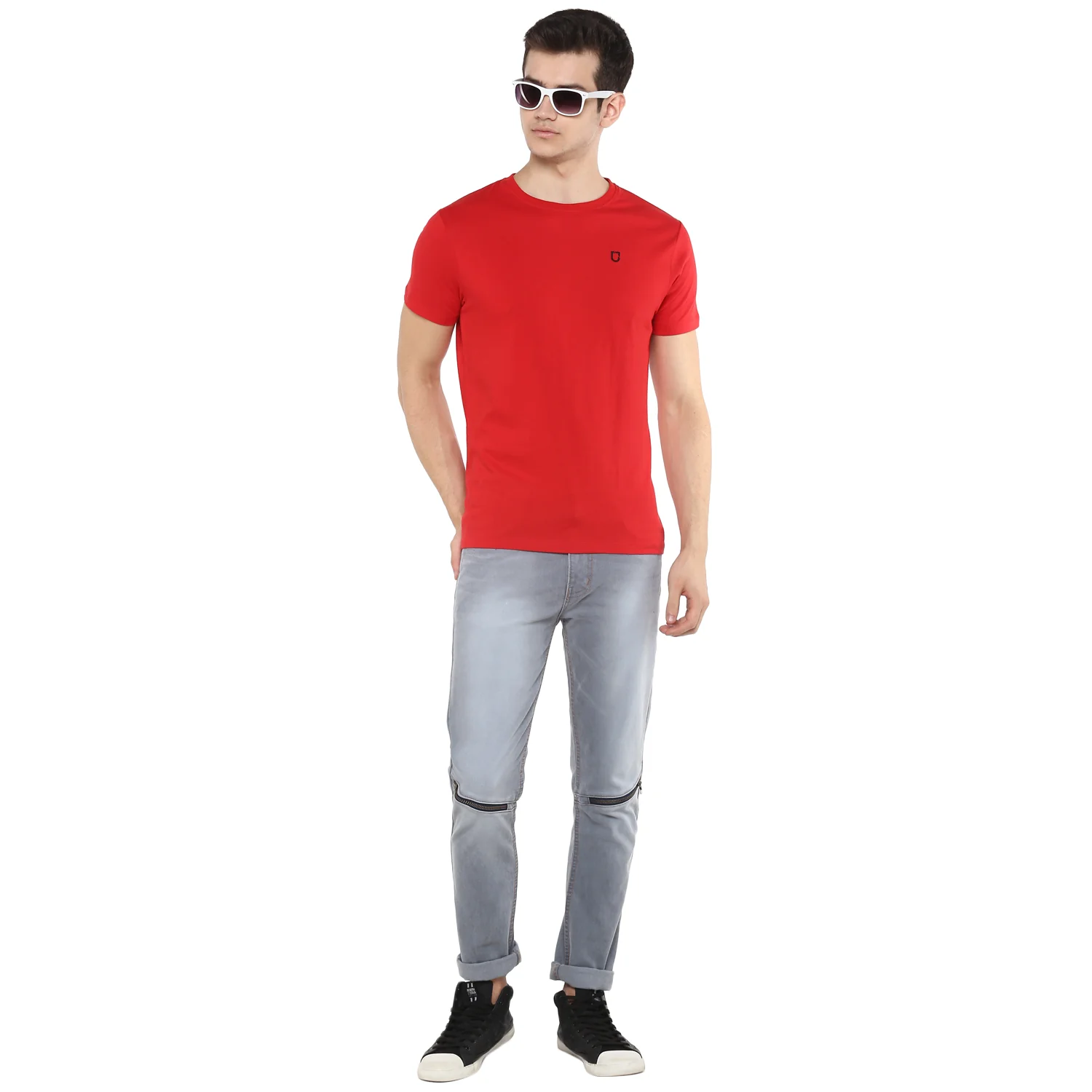 Men's Red Solid Slim Fit Round Neck Cotton T-Shirt - Image 4