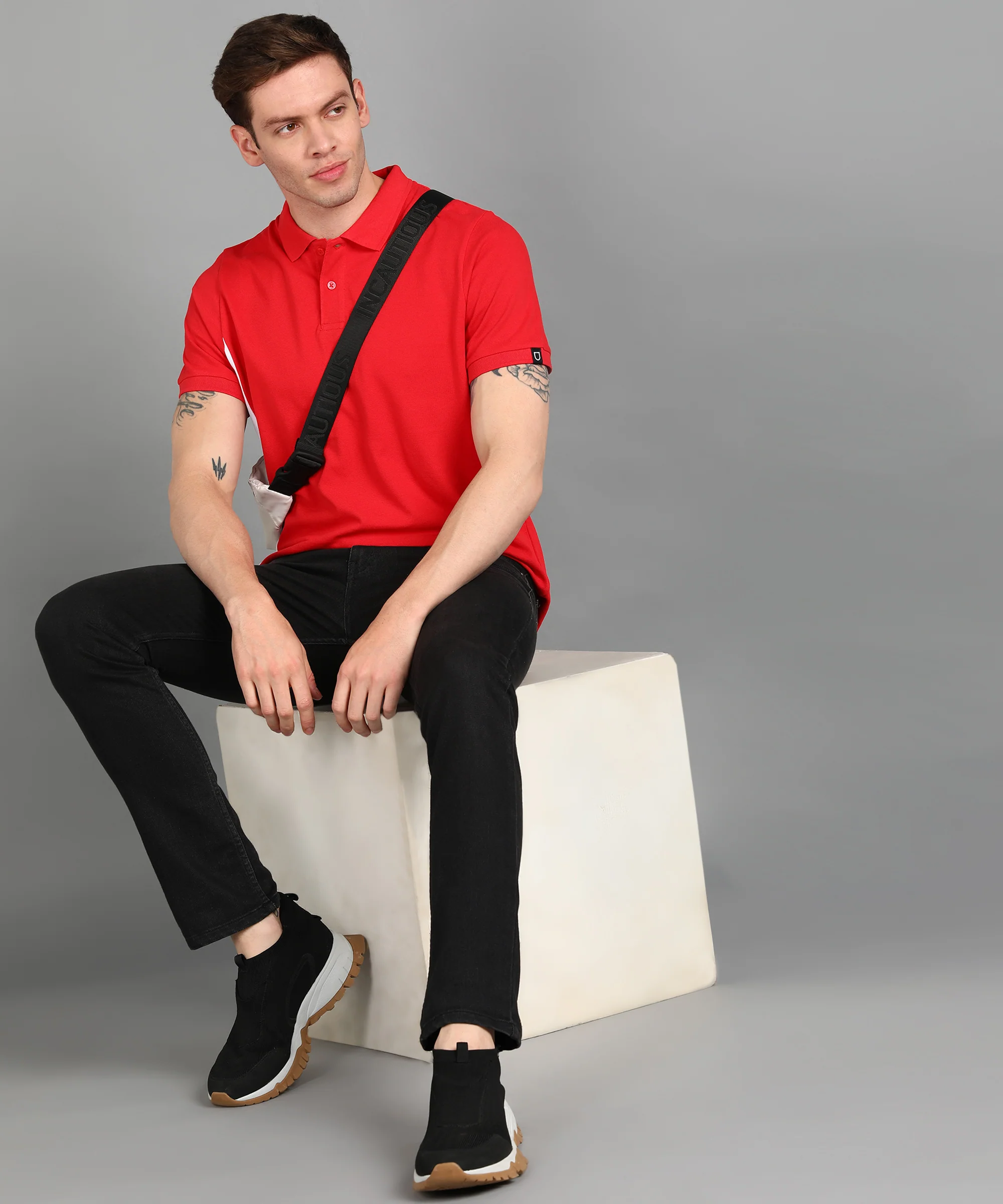 Men's Red, White Colour-Block Slim Fit Half Sleeve Cotton Polo T-Shirt - Image 4