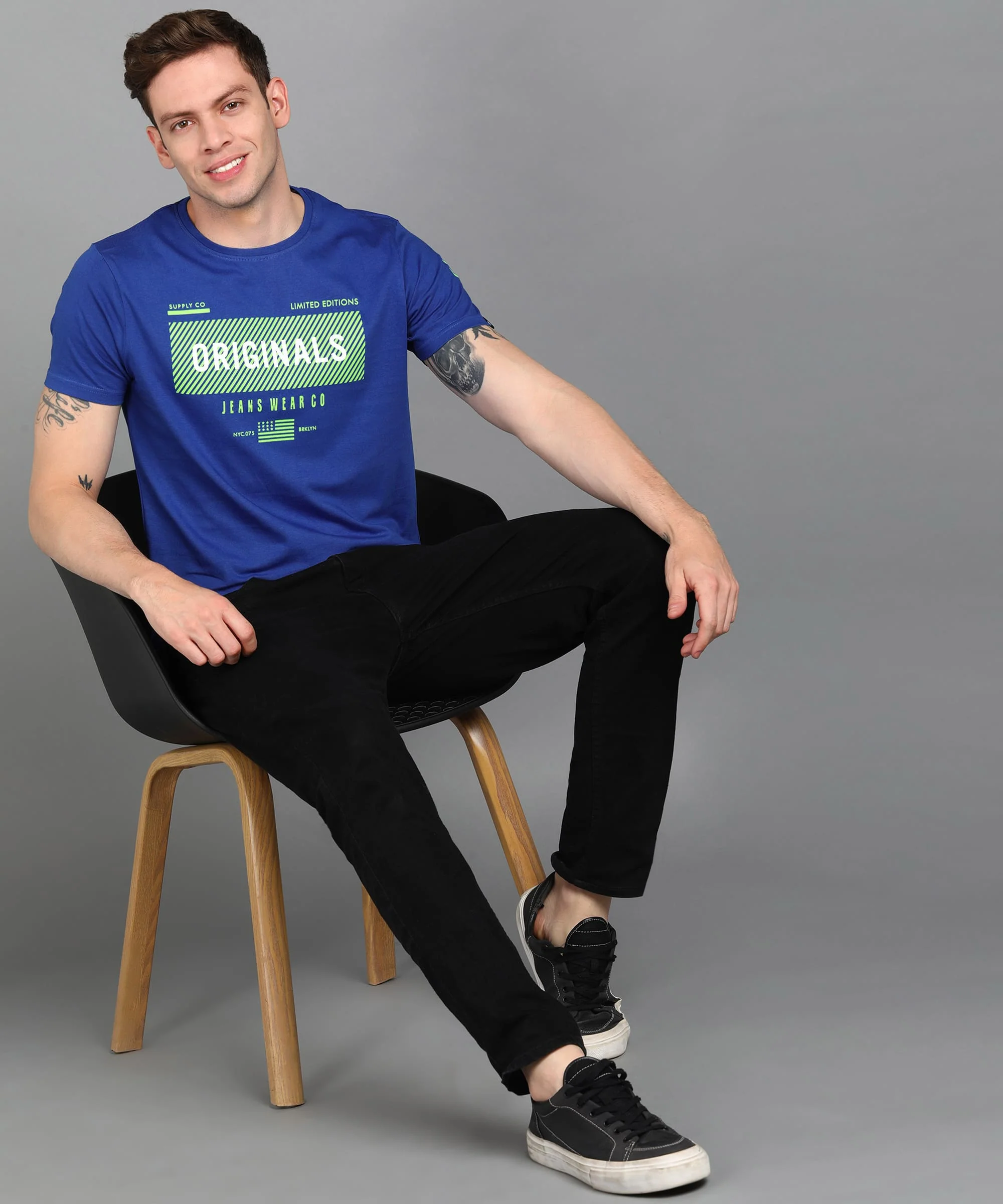 Urbano Fashion Men's Royal Blue Graphic Printed Round Neck Half Sleeve Slim Fit Cotton T-Shirt - Image 4