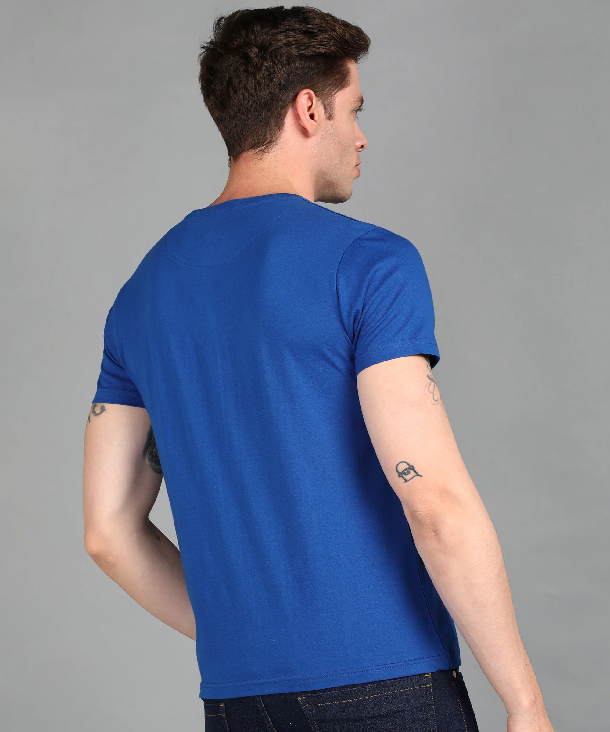 Urbano Fashion Men's Royal Blue Graphic Printed Round Neck Half Sleeve Slim Fit Cotton T-Shirt - Image 2