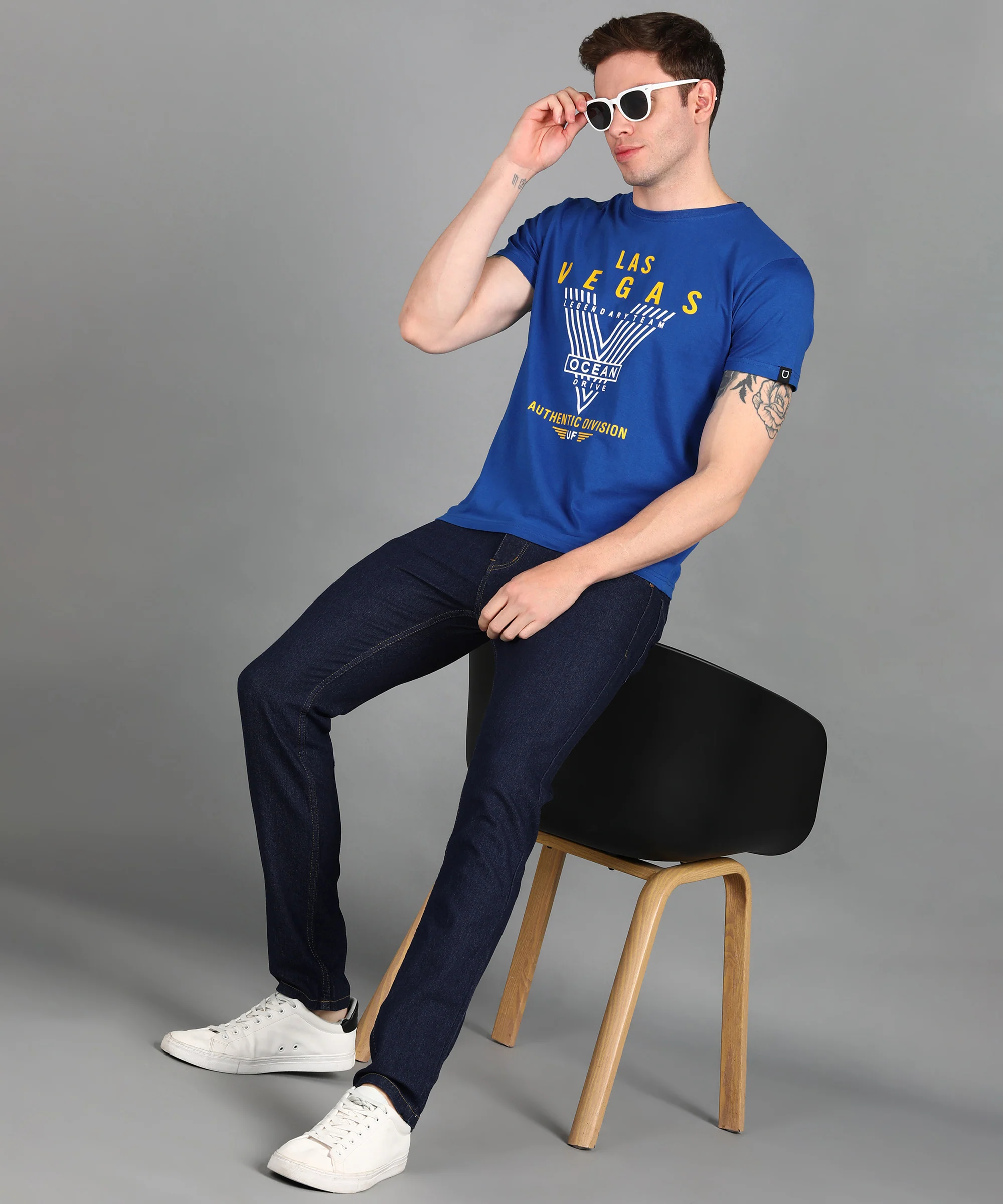 Urbano Fashion Men's Royal Blue Graphic Printed Round Neck Half Sleeve Slim Fit Cotton T-Shirt - Image 4