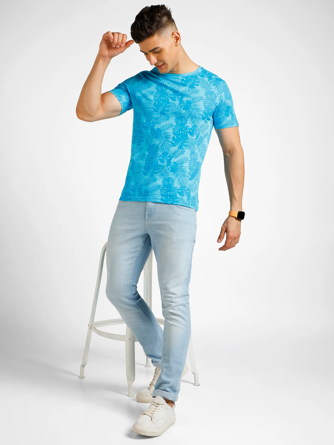 Men's Sky Blue Printed Round Neck Half Sleeve Slim Fit Cotton T-Shirt - Image 4