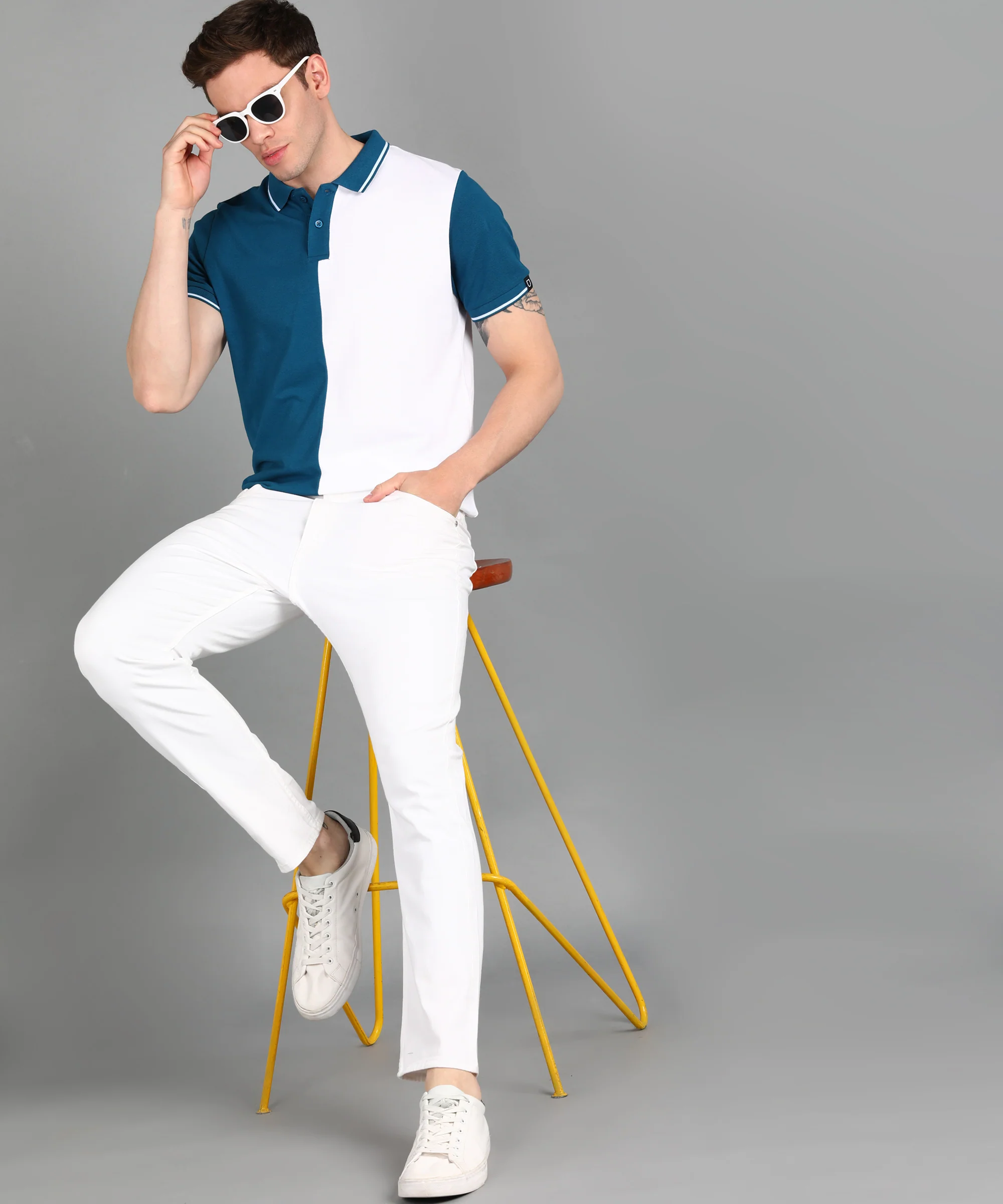 Men's White, Blue Colour-Block Slim Fit Half Sleeve Cotton Polo T-Shirt - Image 4