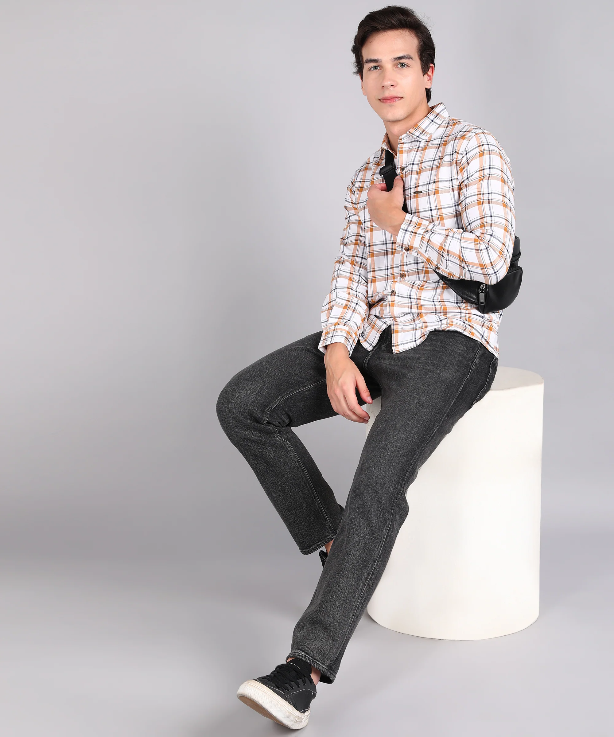 Men's White Cotton Full Sleeve Slim Fit Casual Checkered Shirt - Image 4