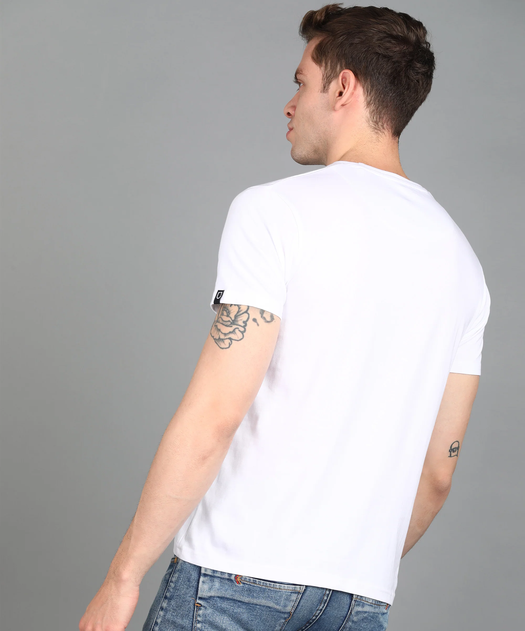 Urbano Fashion Men's White Graphic Printed Round Neck Half Sleeve Slim Fit Cotton T-Shirt - Image 3