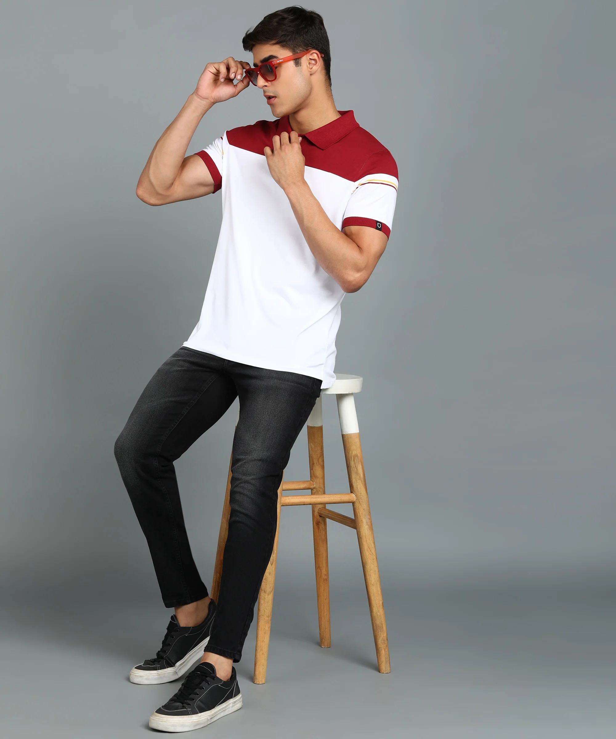 Men's White, Maroon Colour-Block Slim Fit Half Sleeve Cotton Polo T-Shirt - Image 4