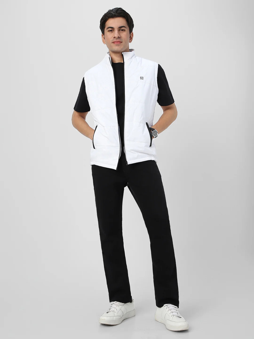 Men's White Sleeveless Zippered Puffer Jacket - Image 5