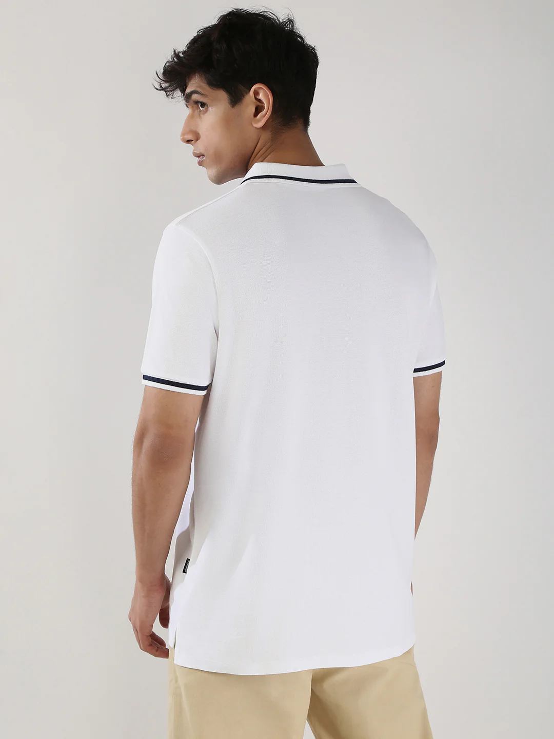 Men's White Solid Regular Fit Half Sleeve Cotton Polo T-Shirt - Image 4