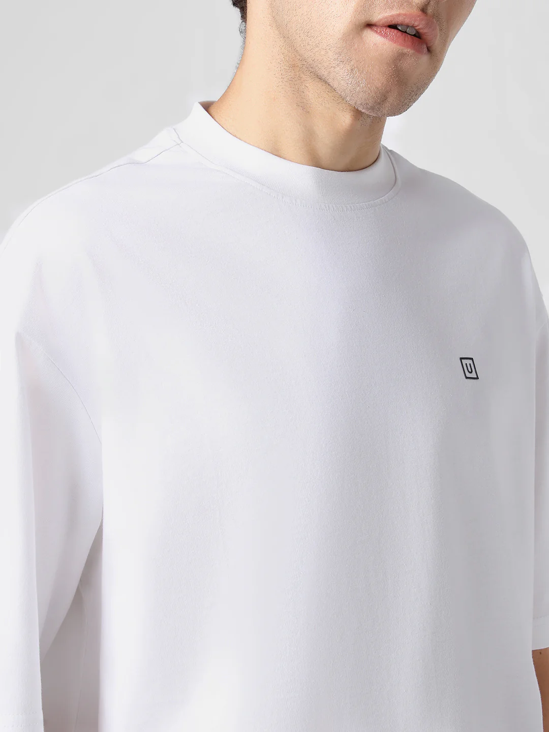 Men's White Solid Round Neck Oversized Half Sleeve Cotton T-Shirt - Image 5