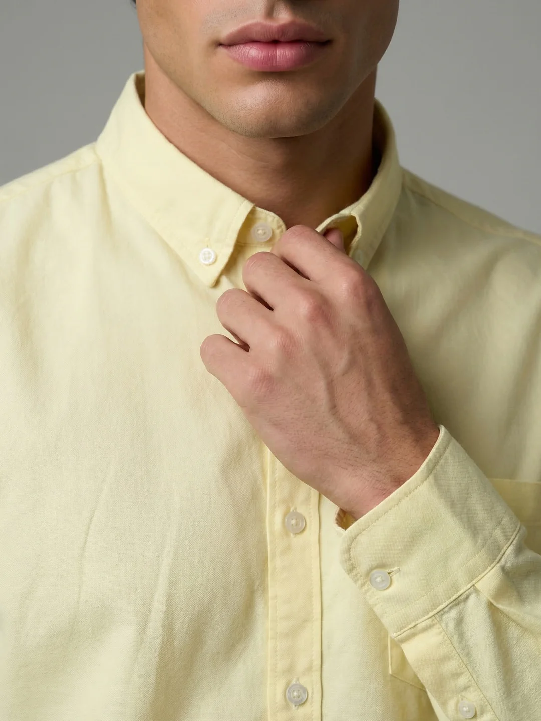 Men's Yellow Cotton Full Sleeve Regular Fit Solid Oxford Shirt With Button-Down Collar - Image 5