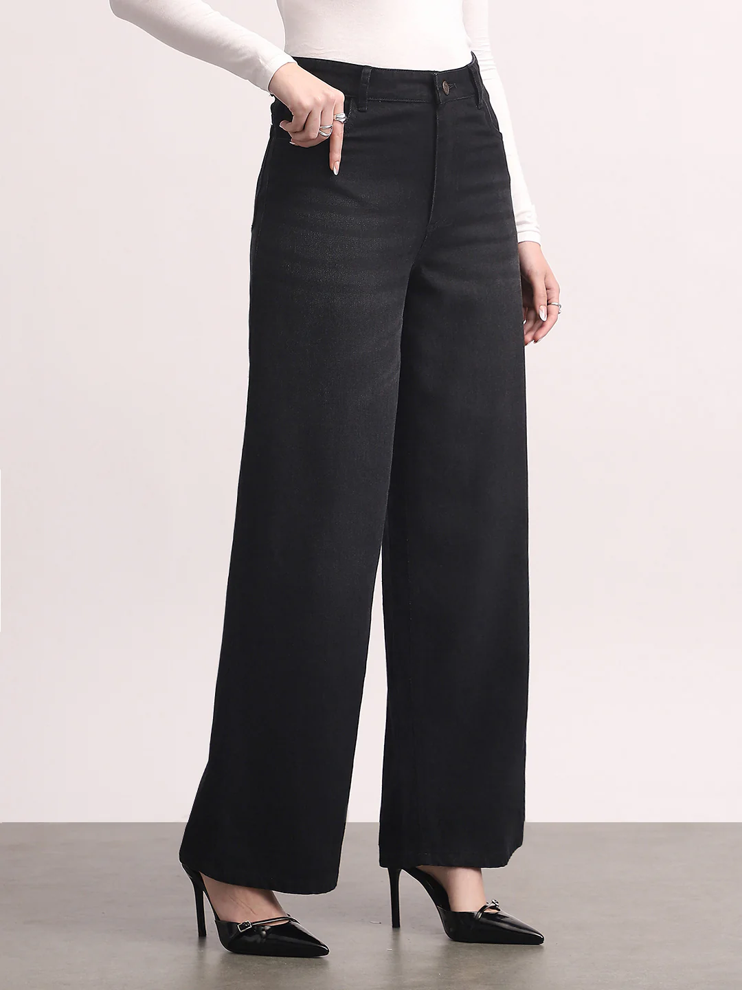 Women's Black High Rise Baggy Fit Washed Jeans Non-Stretchable - Image 2