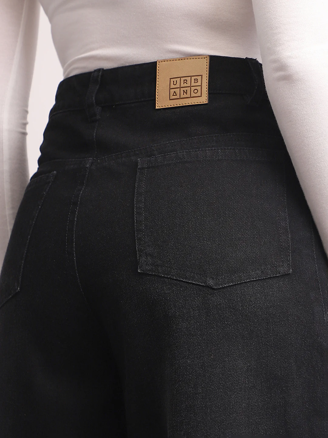 Women's Black High Rise Baggy Fit Washed Jeans Non-Stretchable - Image 6