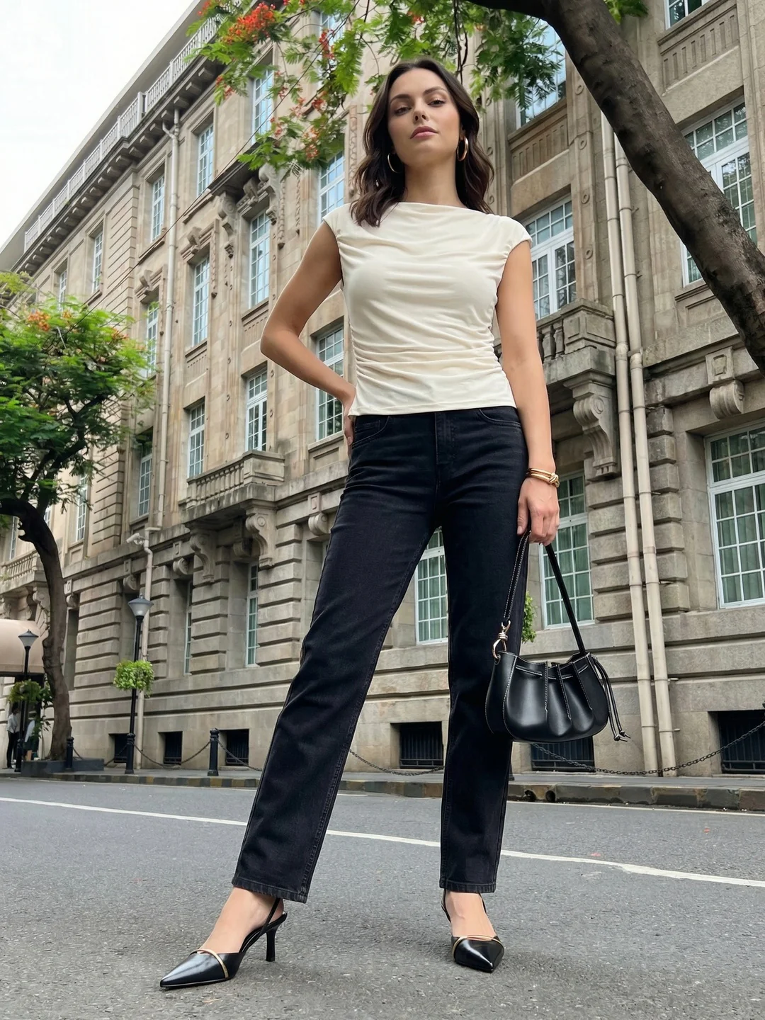 Women's Black High Rise Straight Fit Washed Jeans Non-Stretchable - Image 3