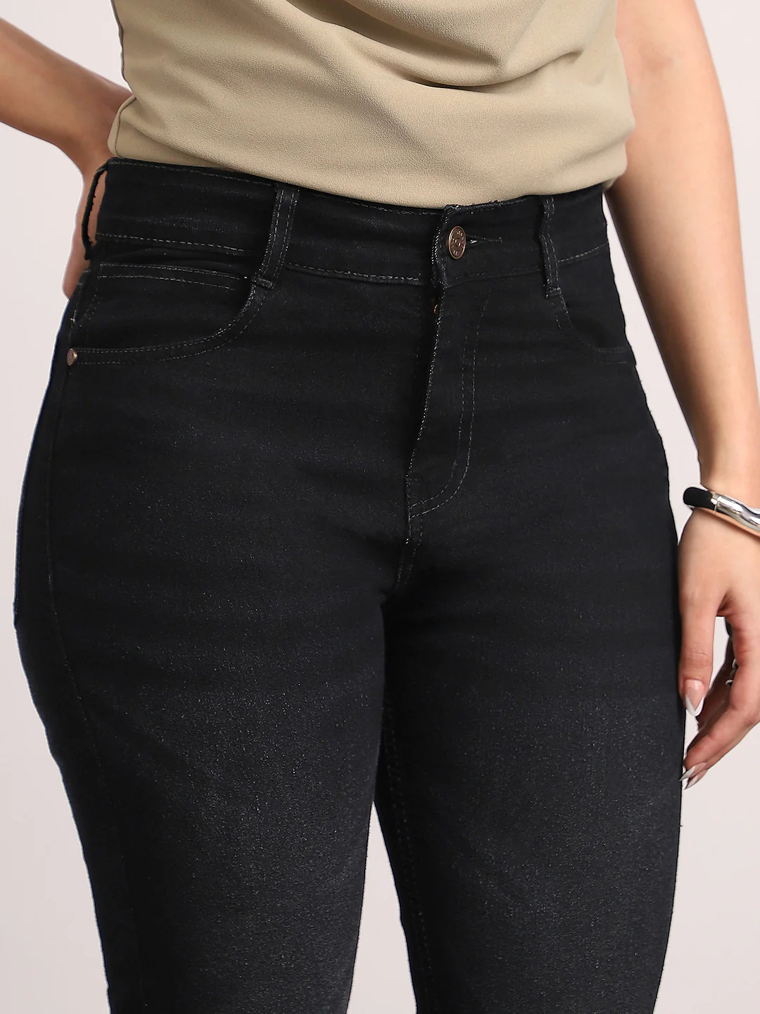 Women's Black Mid Rise Bootcut Fit Washed Jeans Stretchable - Image 5