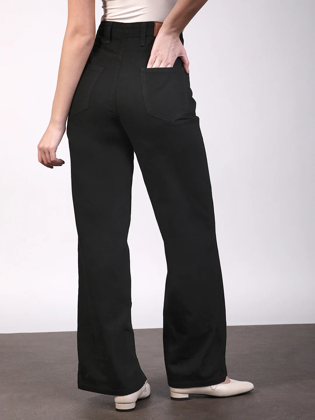 Women's Black Wide Leg Fit Mild Distressed/Knee Slit Washed Jeans - Image 3