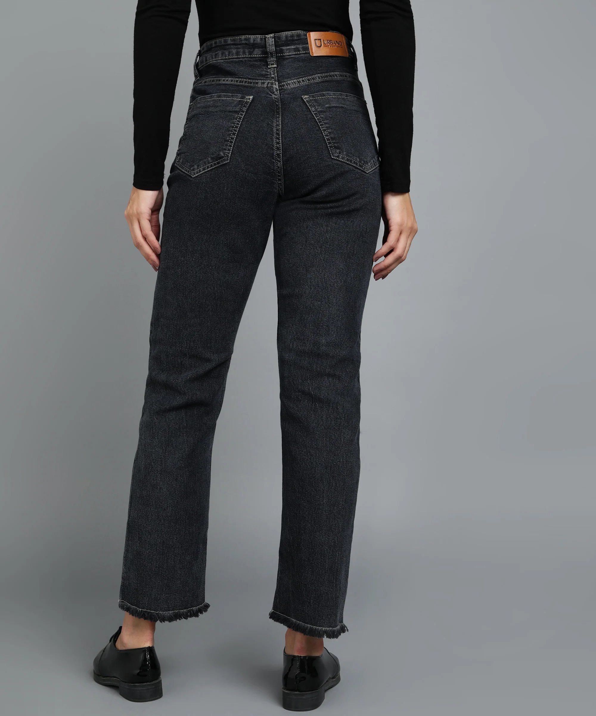 Women's Black Wide Leg Fit Washed Jeans - Image 3