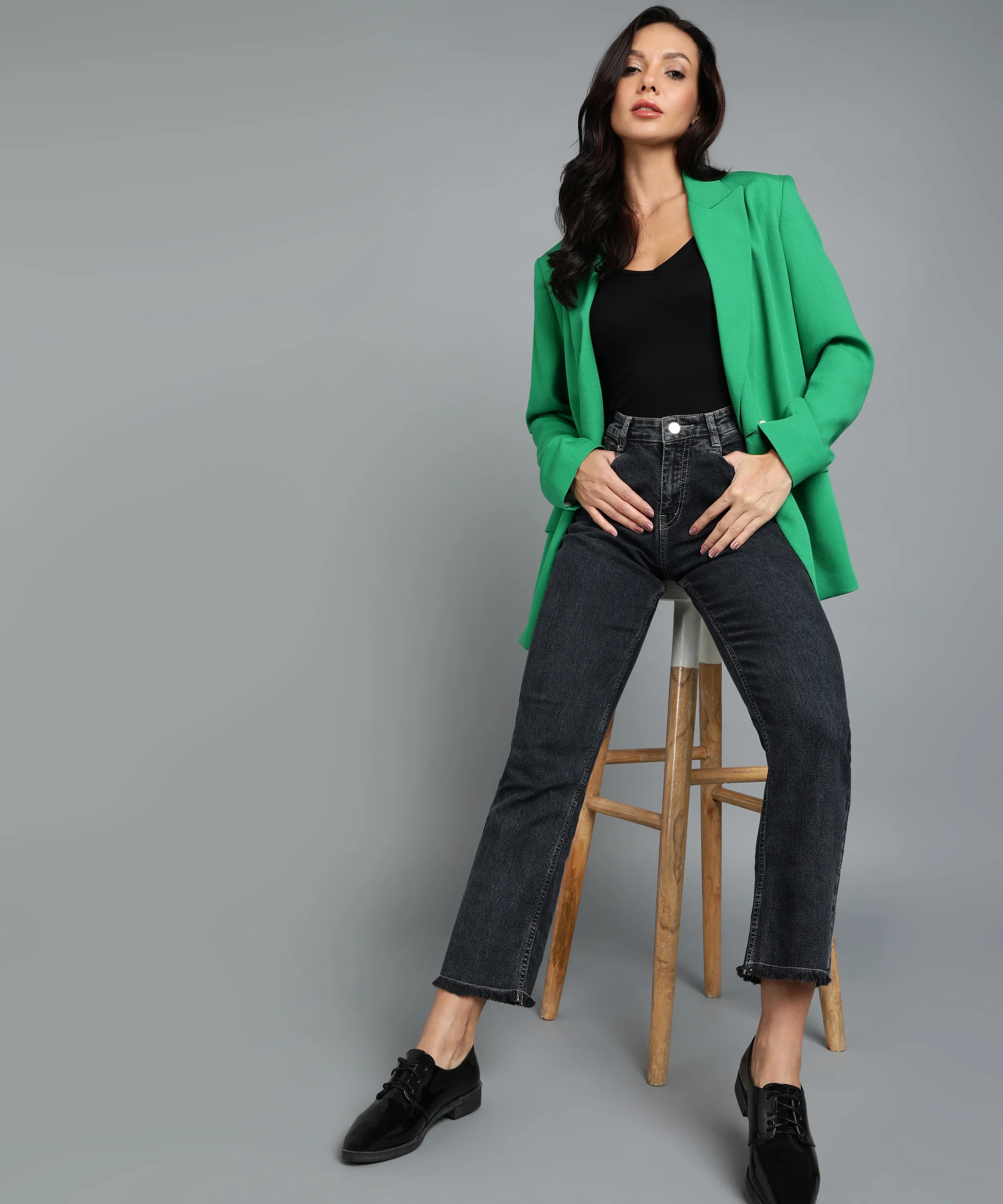 Women's Black Wide Leg Fit Washed Jeans - Image 4