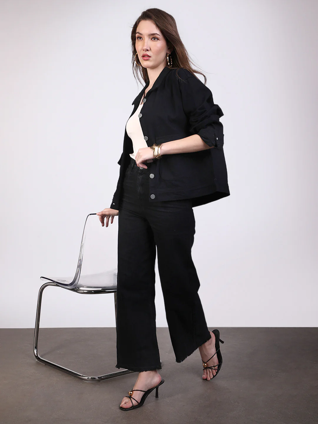 Women's Black Relaxed Fit Full Sleeve Utility Denim Jacket - Image 5