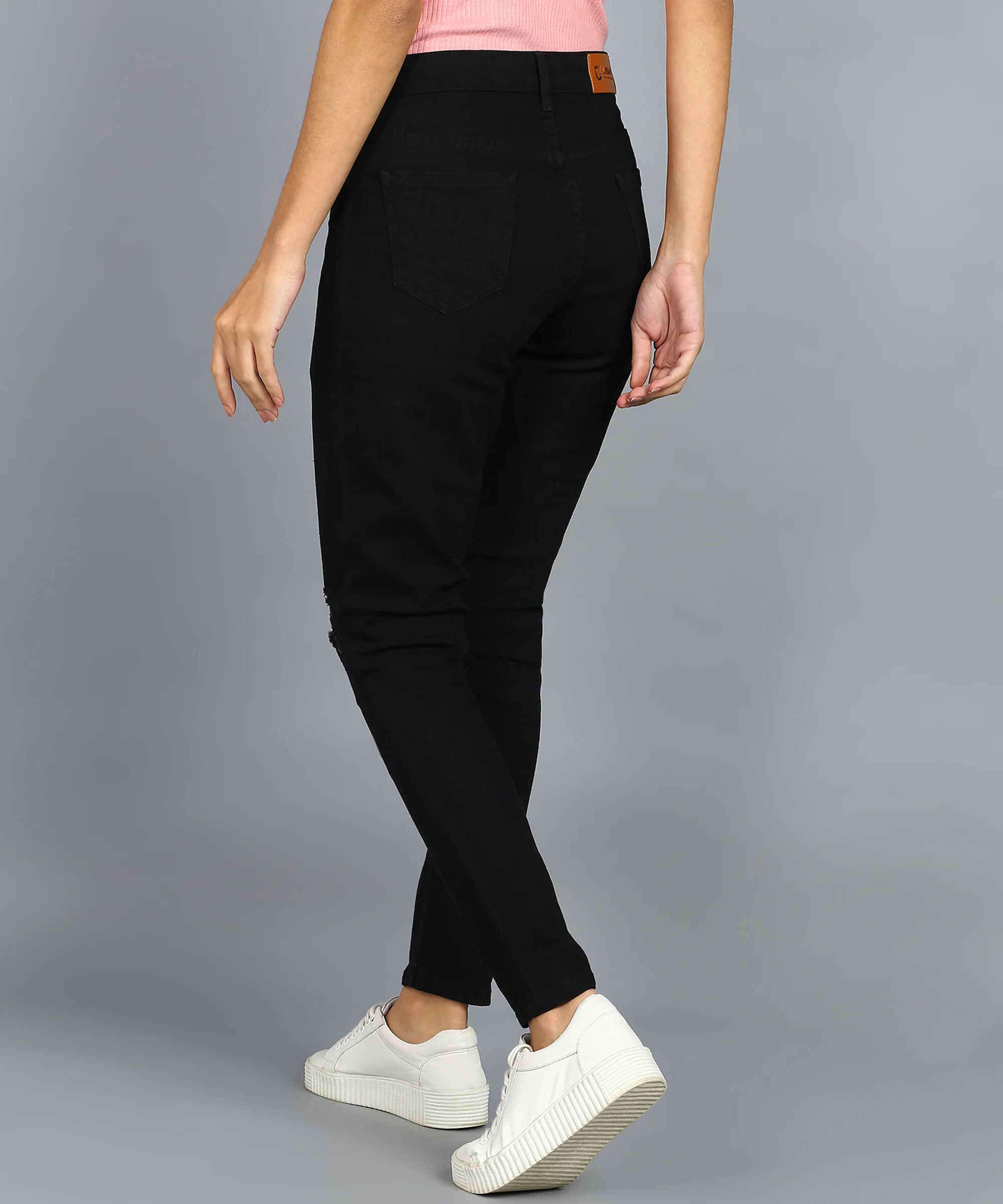 Women's Black Skinny Fit Mild Distressed Washed Jeans - Image 3