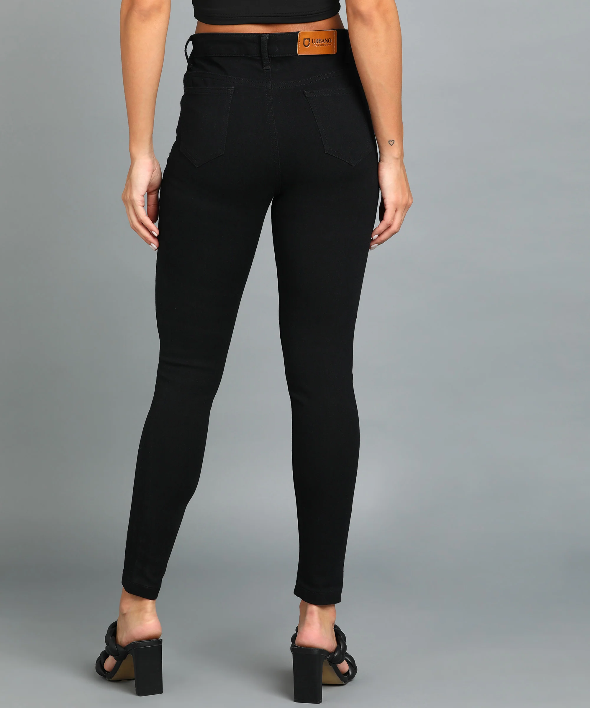 Women's Black Skinny Fit Washed Jeans - Image 3