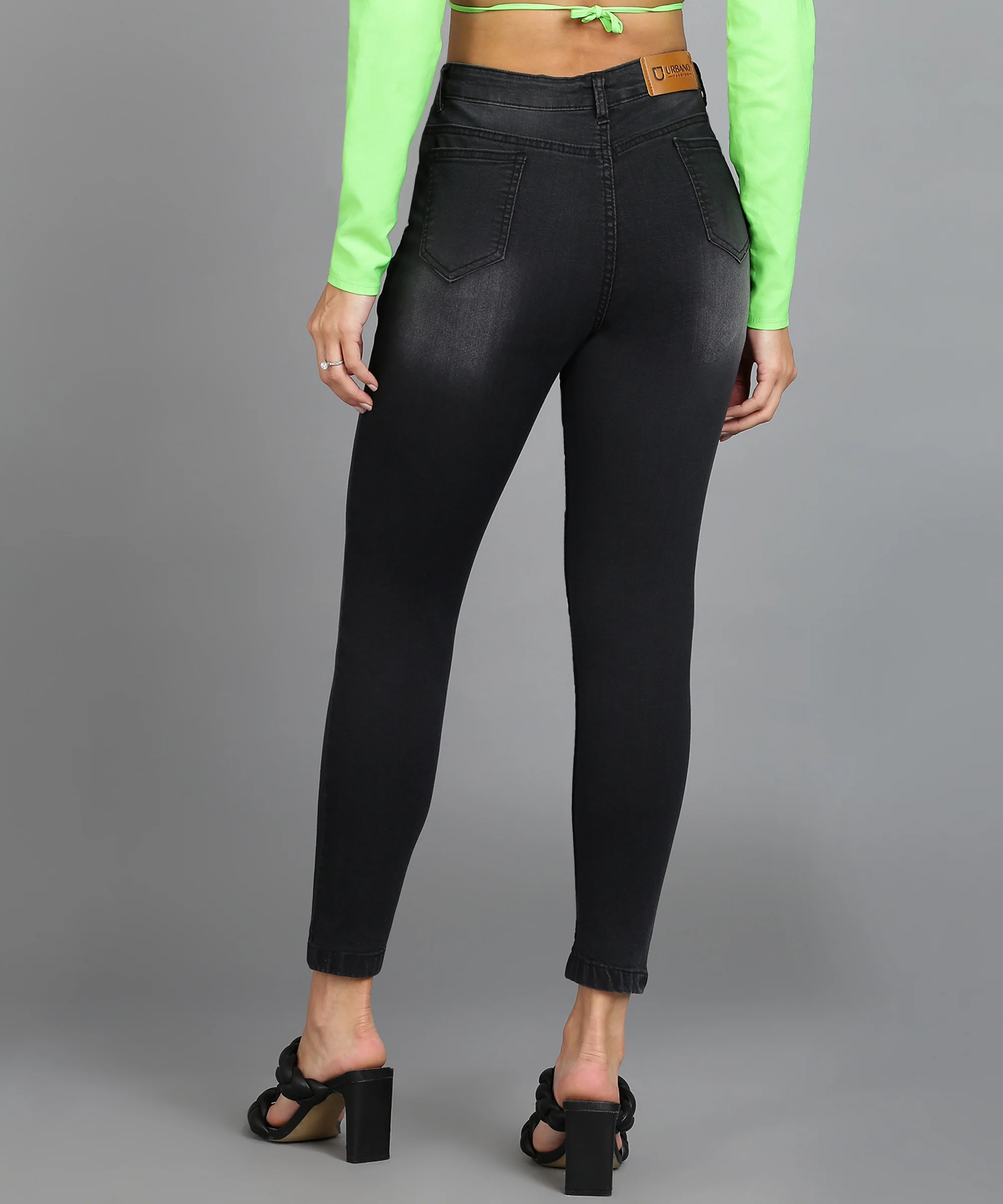 Women's Black Skinny Fit Washed Jeans - Image 3