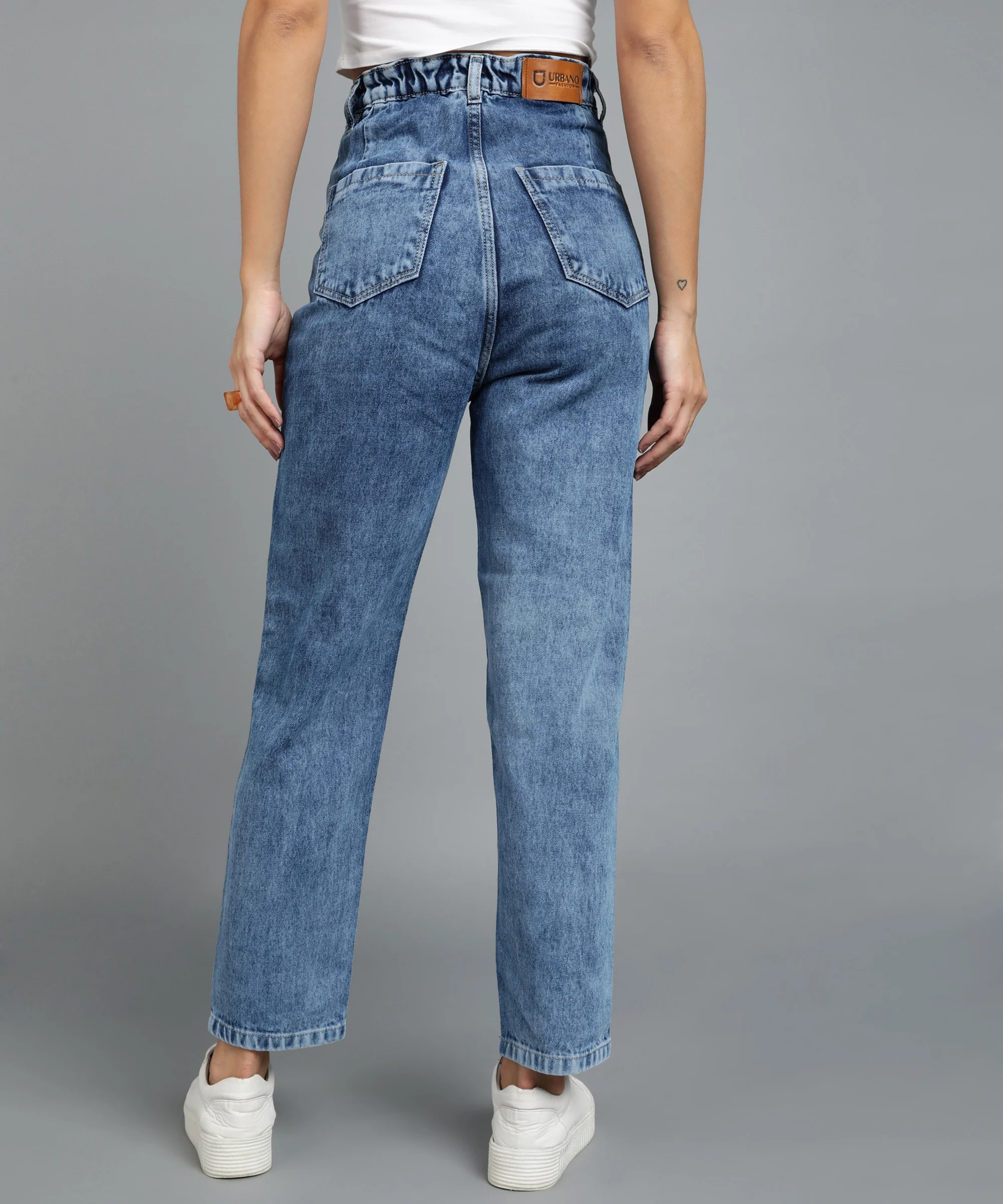 Women's Blue Boyfriend Fit Washed Jeans - Image 3