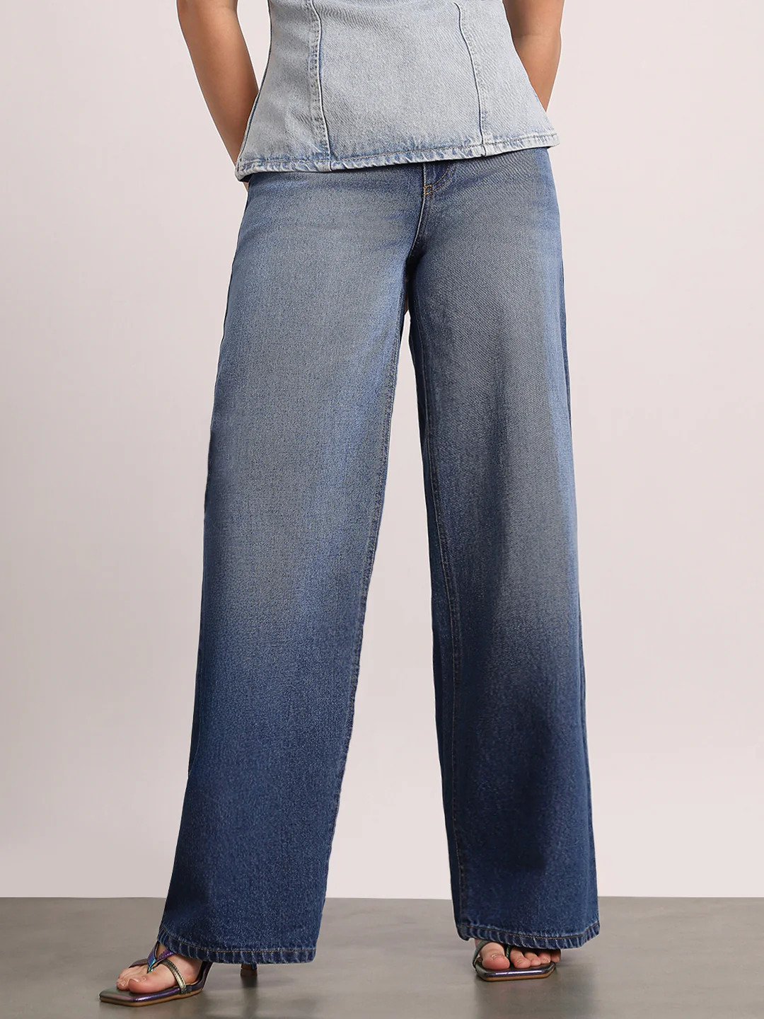Women's Blue High Rise Baggy Fit Washed Jeans Non-Stretchable