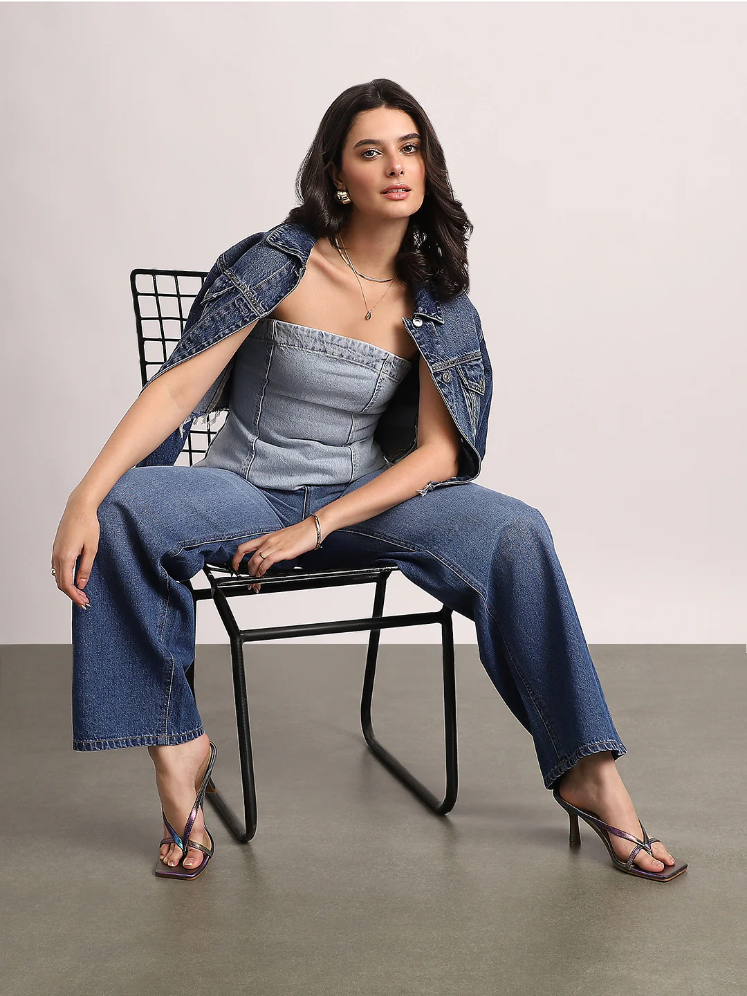 Women's Blue High Rise Baggy Fit Washed Jeans Non-Stretchable - Image 4