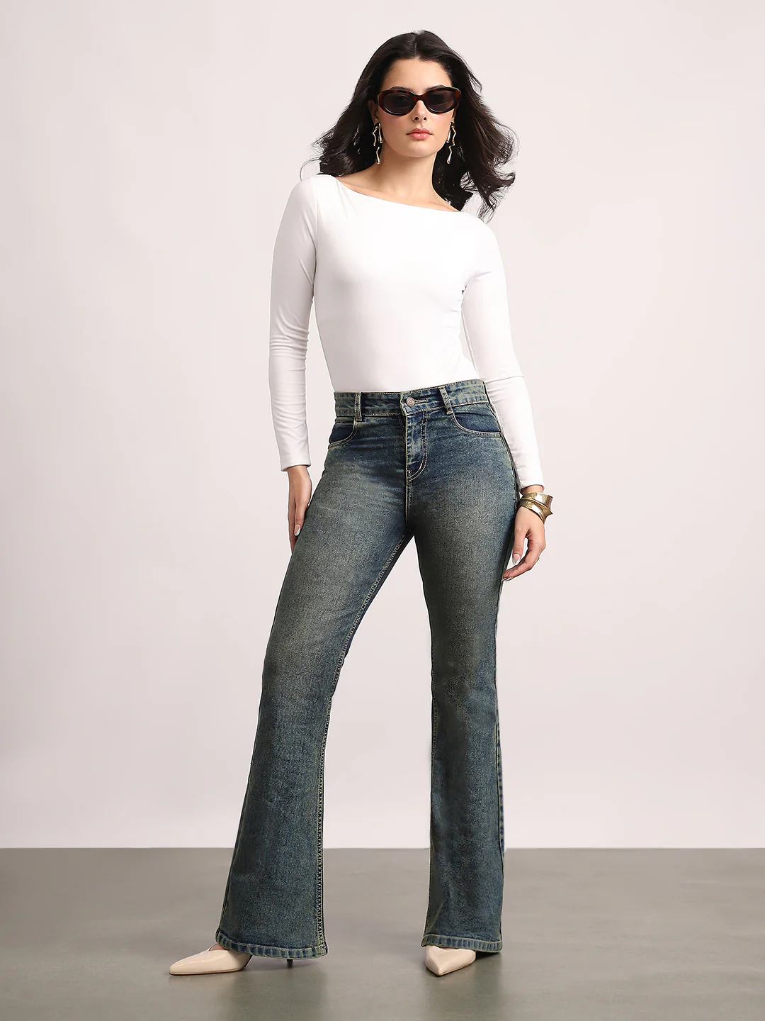 Women's Blue Mid Rise Bootcut Fit Washed Jeans Stretchable - Image 4