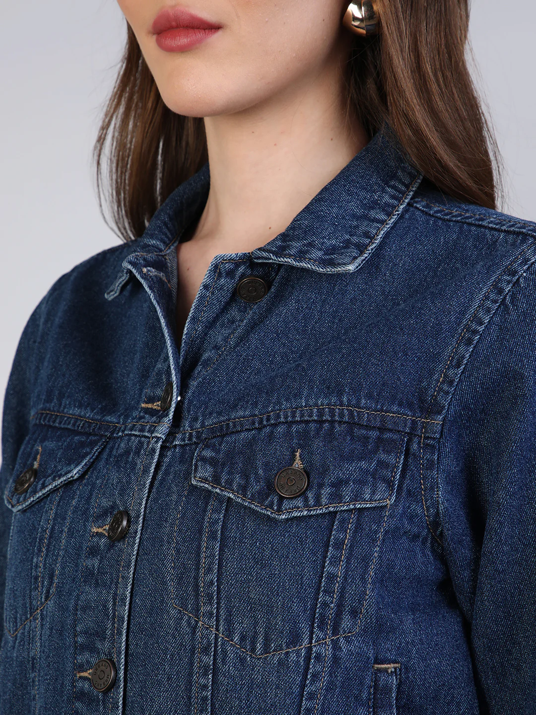 Women's Blue Regular Fit Washed Full Sleeve Denim Jacket - Image 5