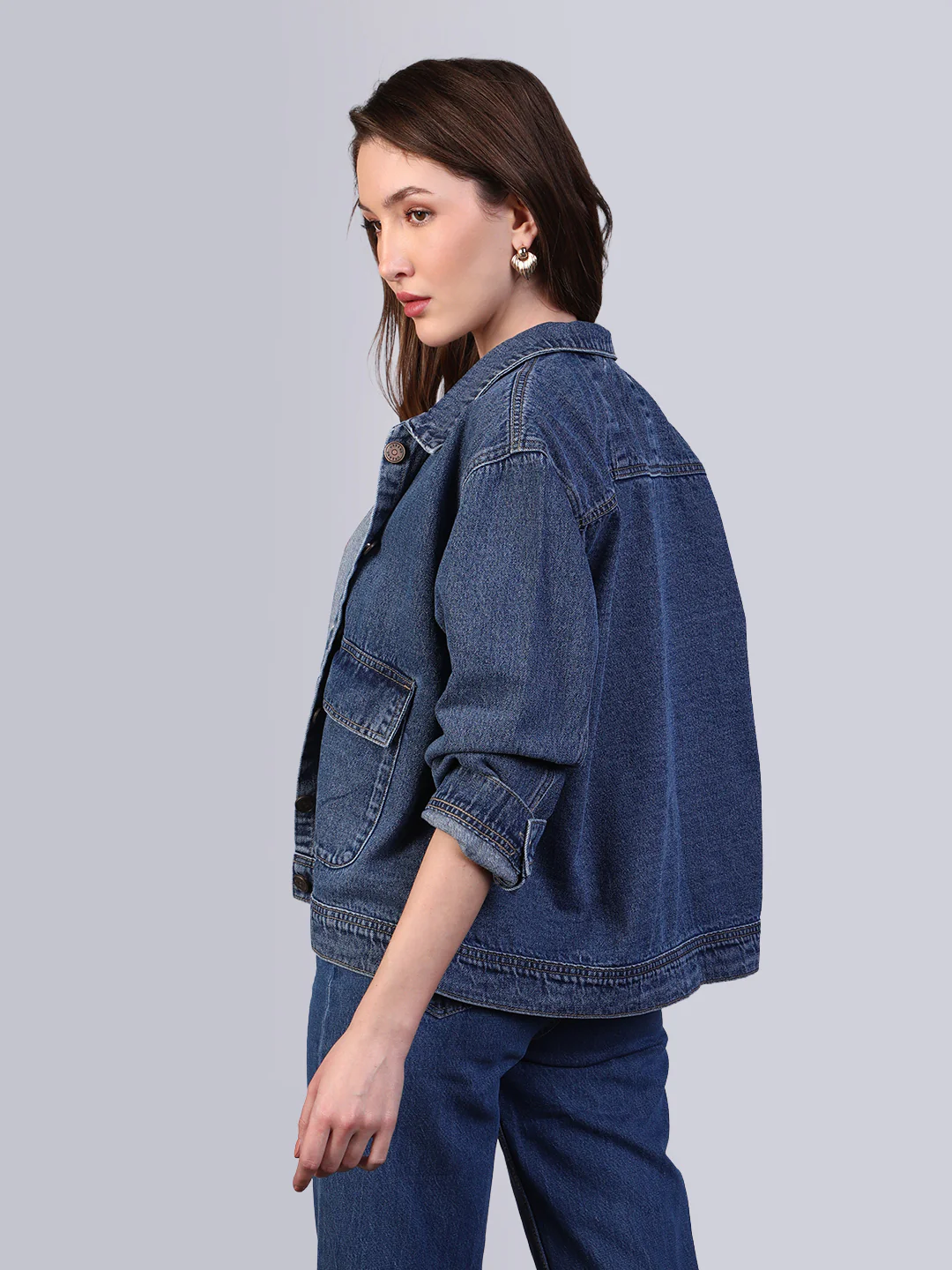 Women's Blue Relaxed Fit Full Sleeve Utility Denim Jacket - Image 4