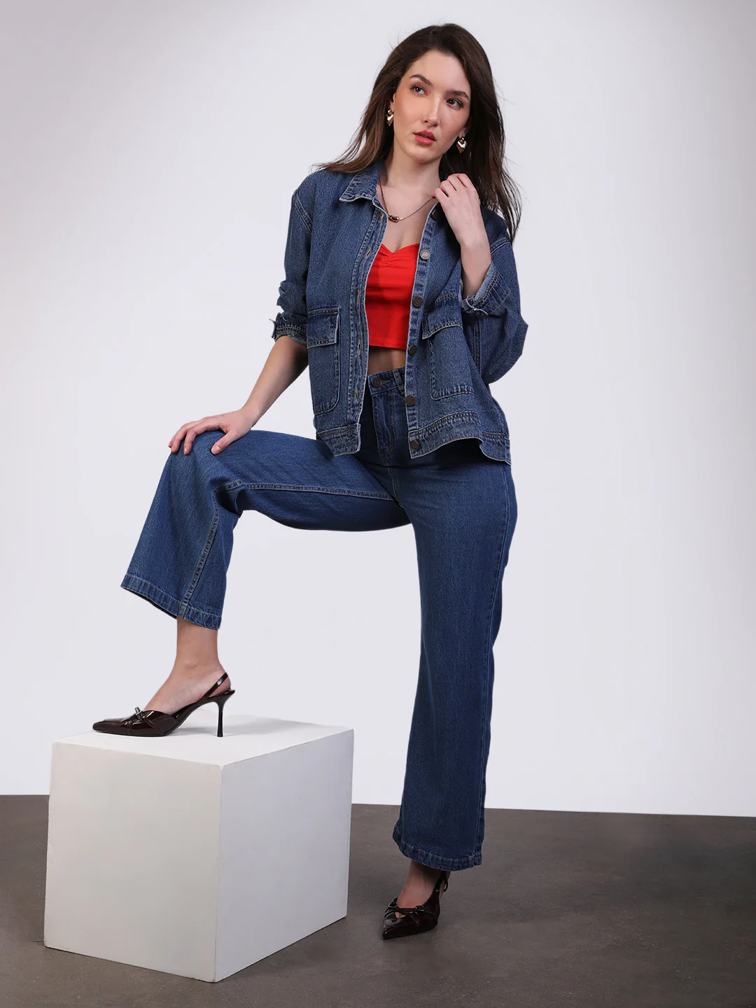 Women's Blue Relaxed Fit Full Sleeve Utility Denim Jacket - Image 5