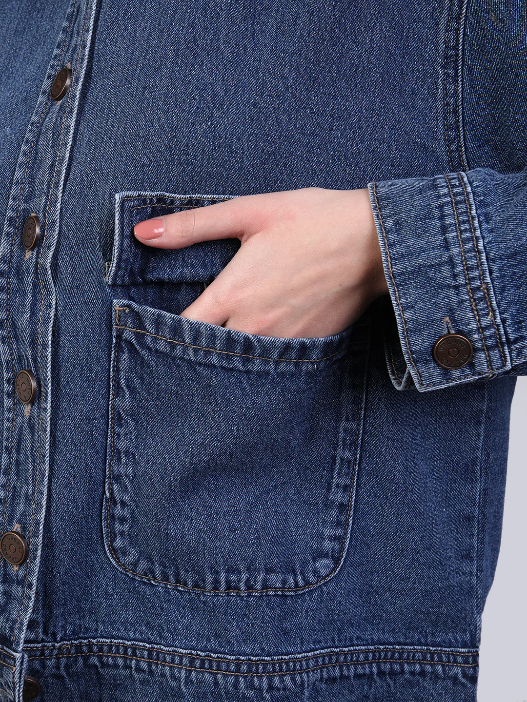 Women's Blue Relaxed Fit Full Sleeve Utility Denim Jacket - Image 7