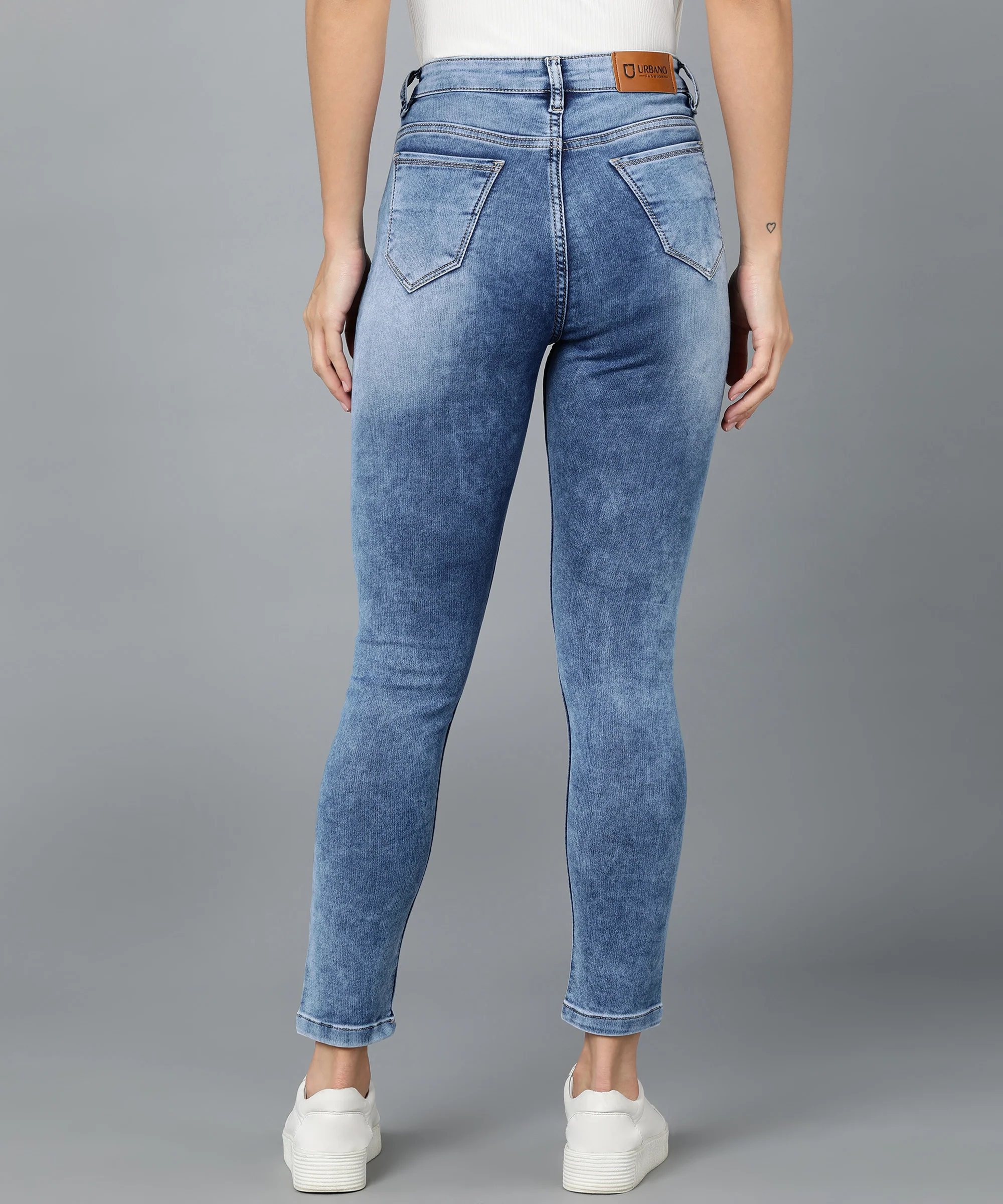 Women's Blue Skinny Fit Washed Jeans - Image 3