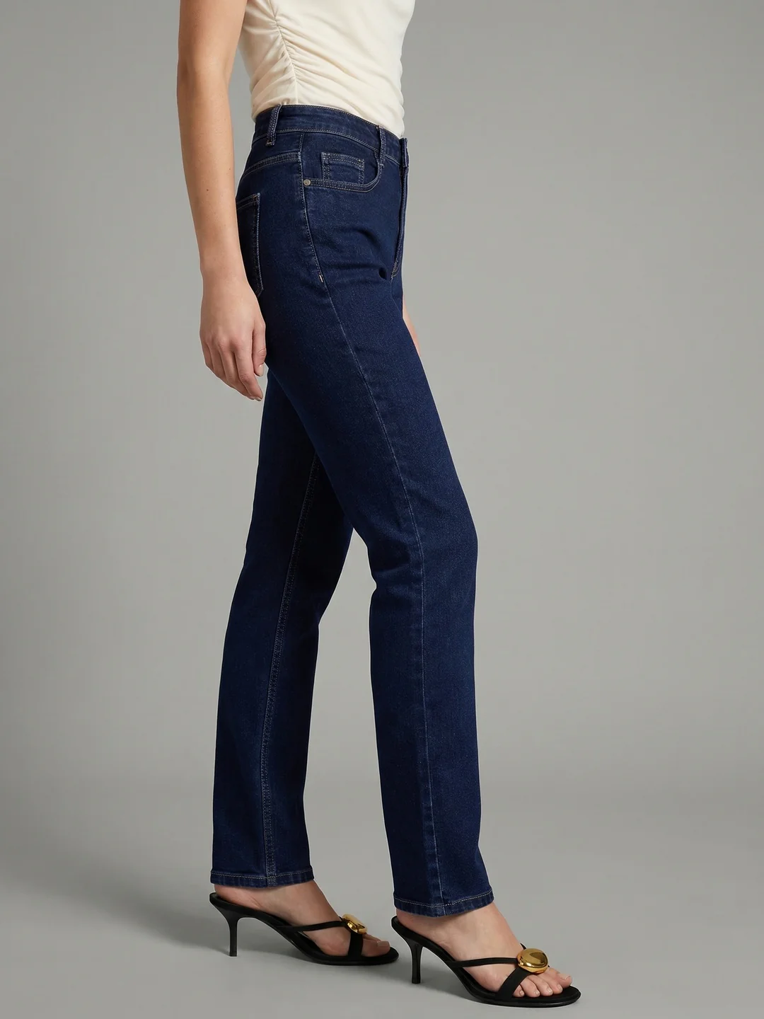 Women's Dark Blue High Rise Straight Fit Washed Jeans Non-Stretchable - Image 3