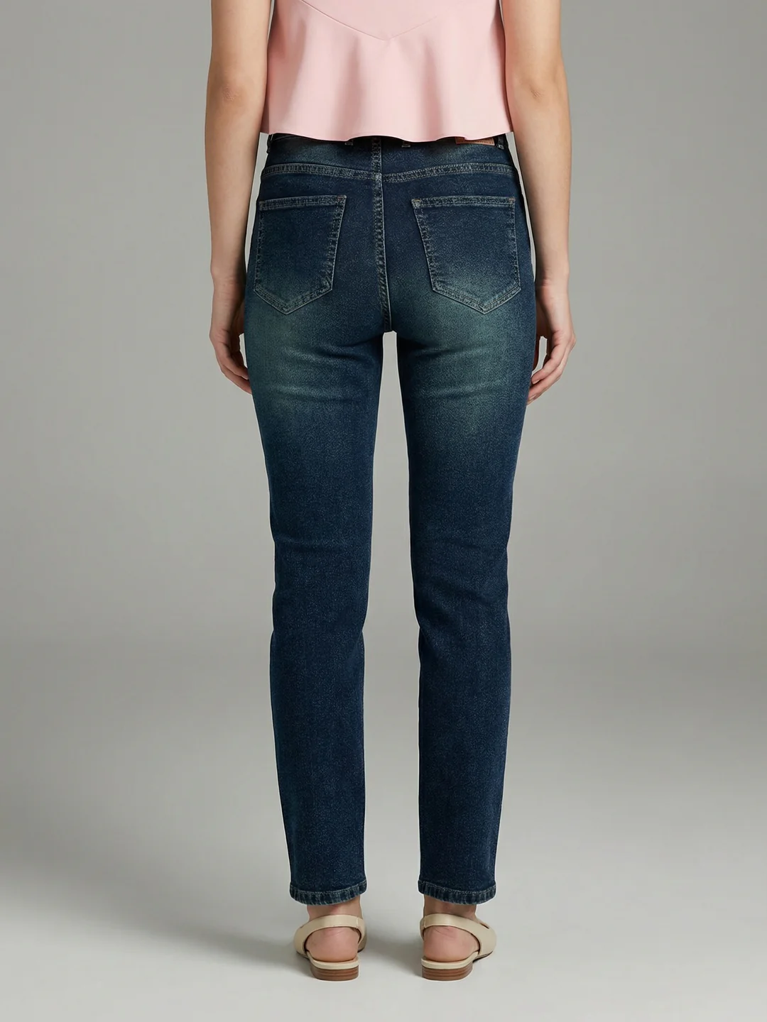 Women's Dark Blue High Rise Straight Fit Washed Jeans Non-Stretchable - Image 4