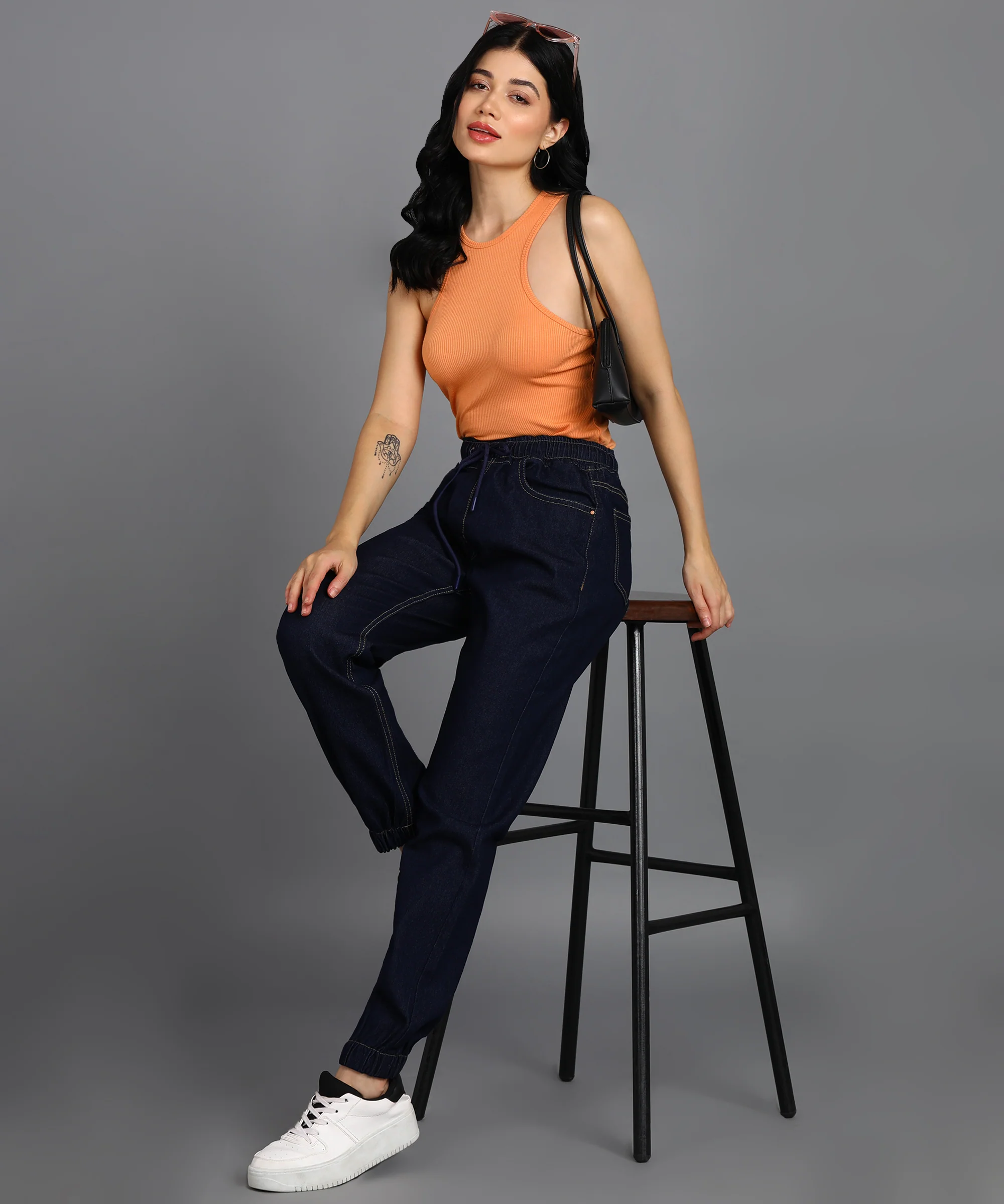 Women's Dark Blue Regular Fit Washed Jogger Jeans - Image 4