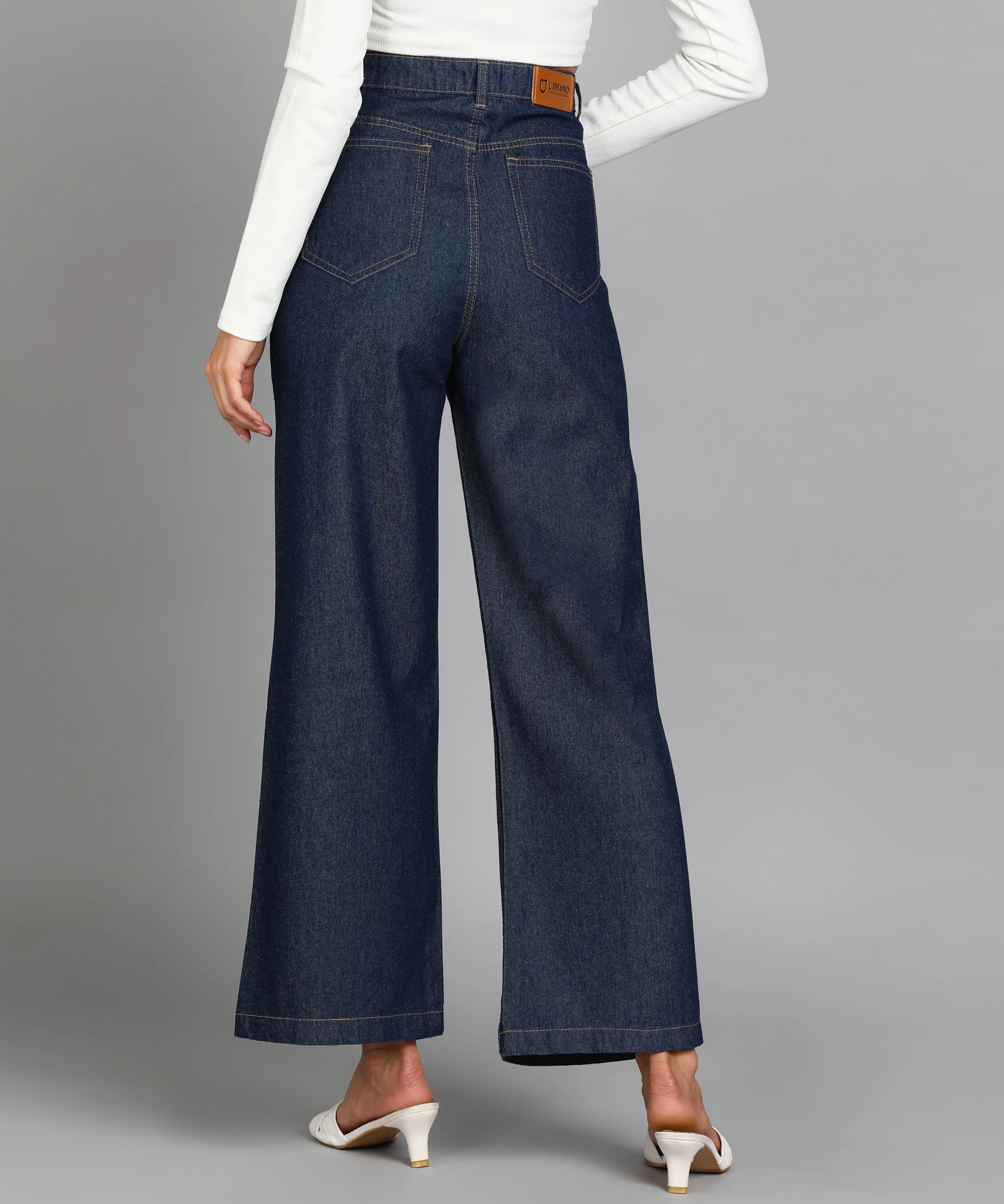Women's Dark Blue Wide Leg Fit Washed Jeans - Image 3