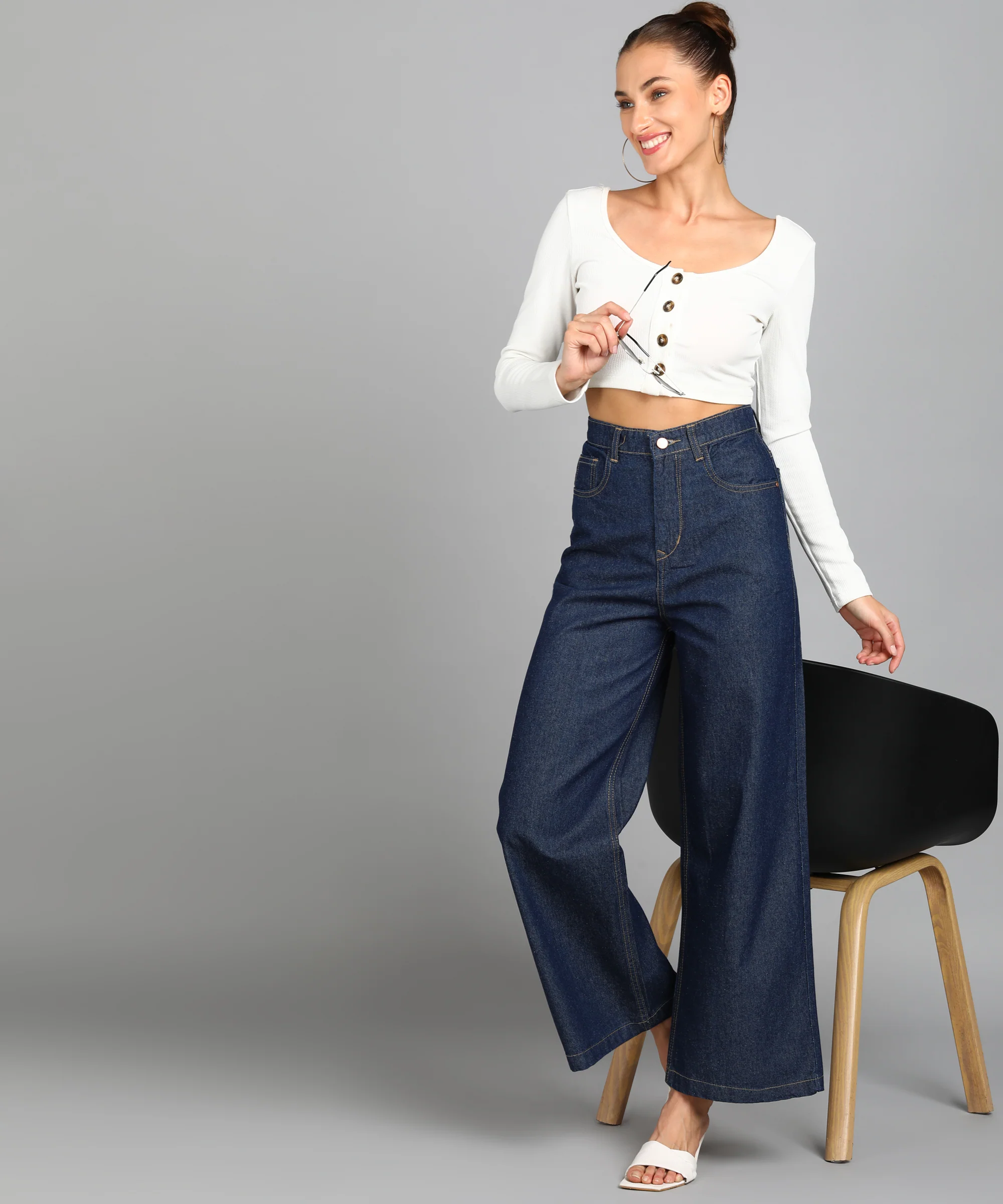 Women's Dark Blue Wide Leg Fit Washed Jeans - Image 4