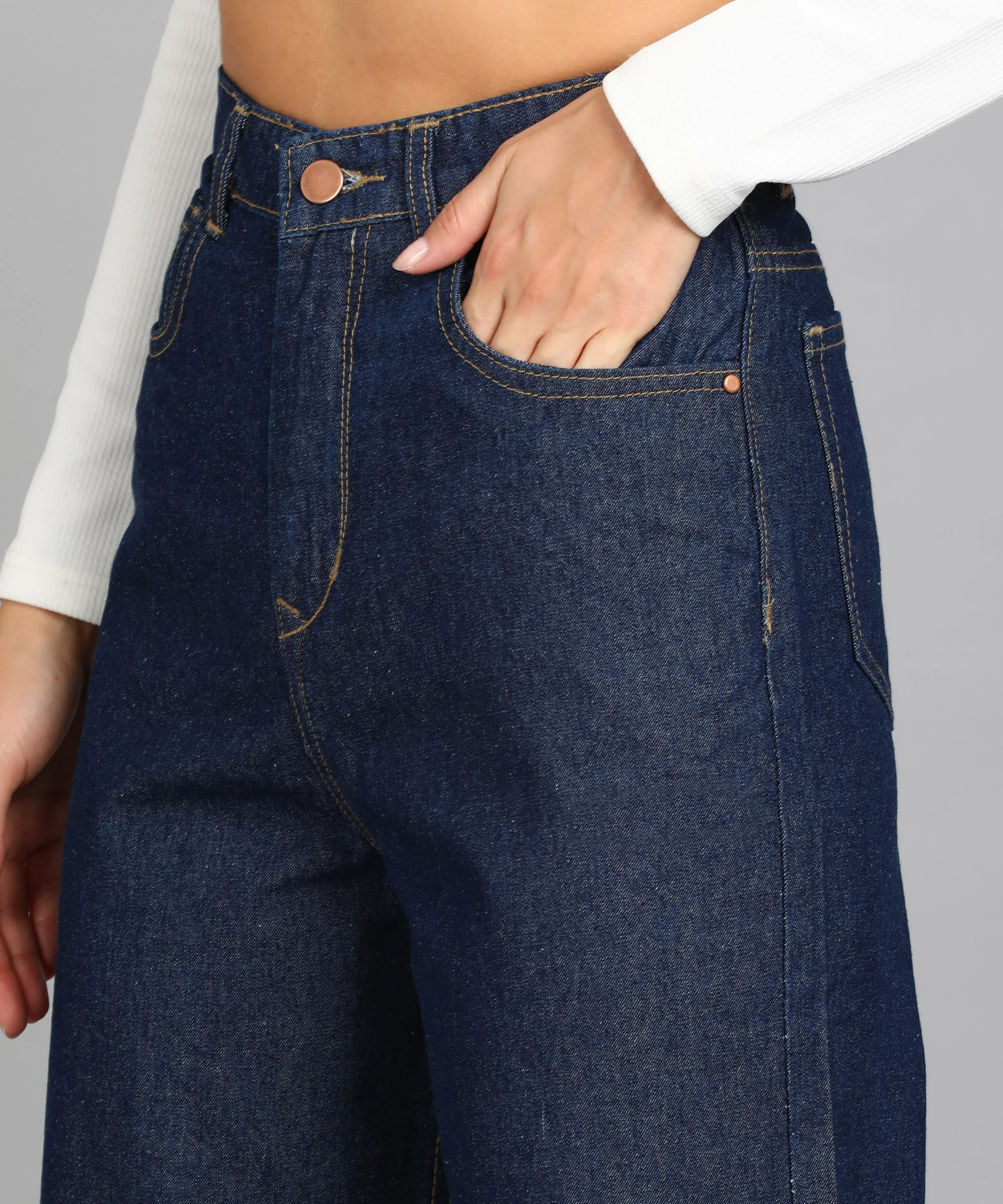 Women's Dark Blue Wide Leg Fit Washed Jeans - Image 5