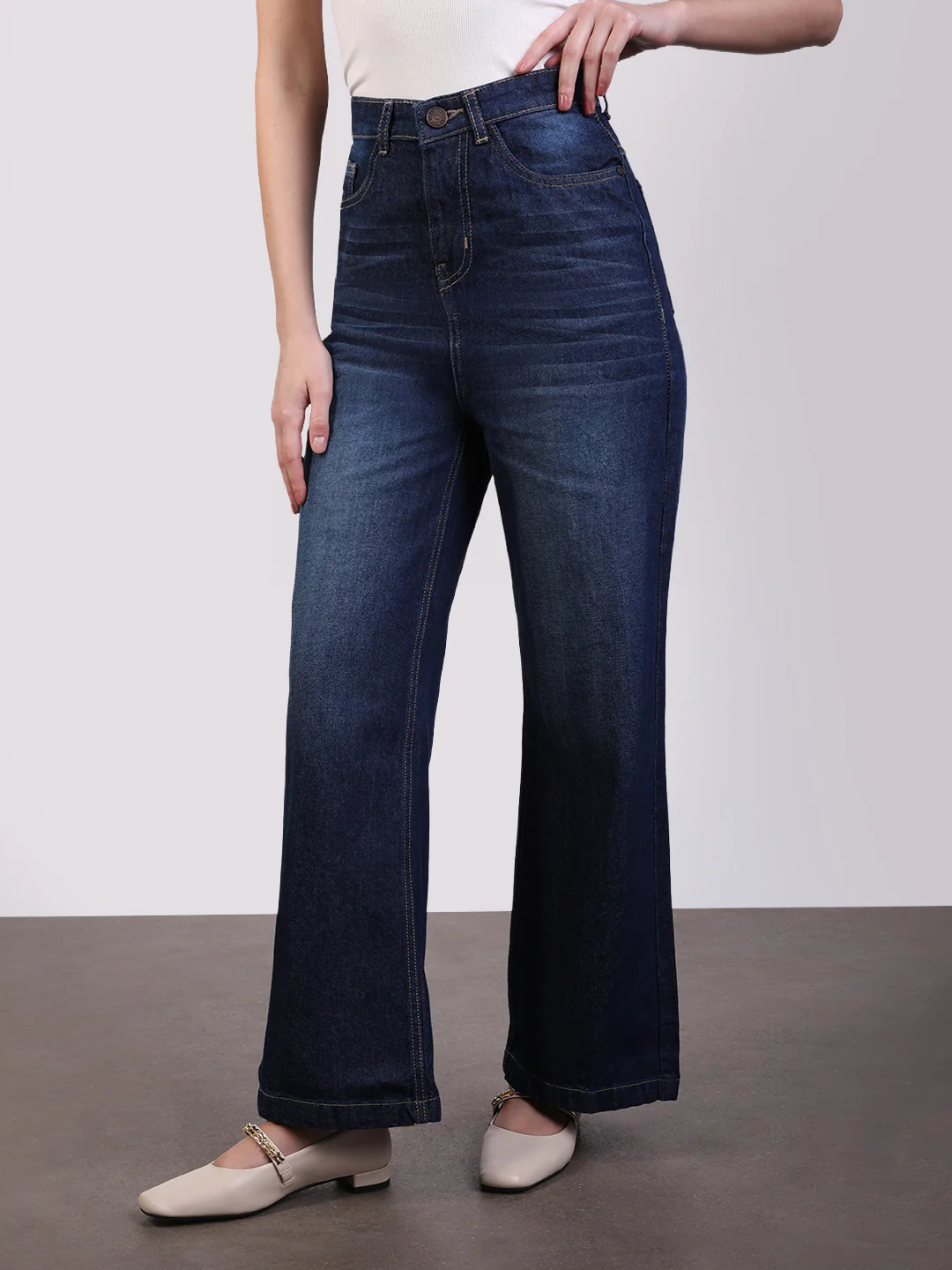 Women's Dark Blue Wide Leg Fit Washed Jeans - Image 2