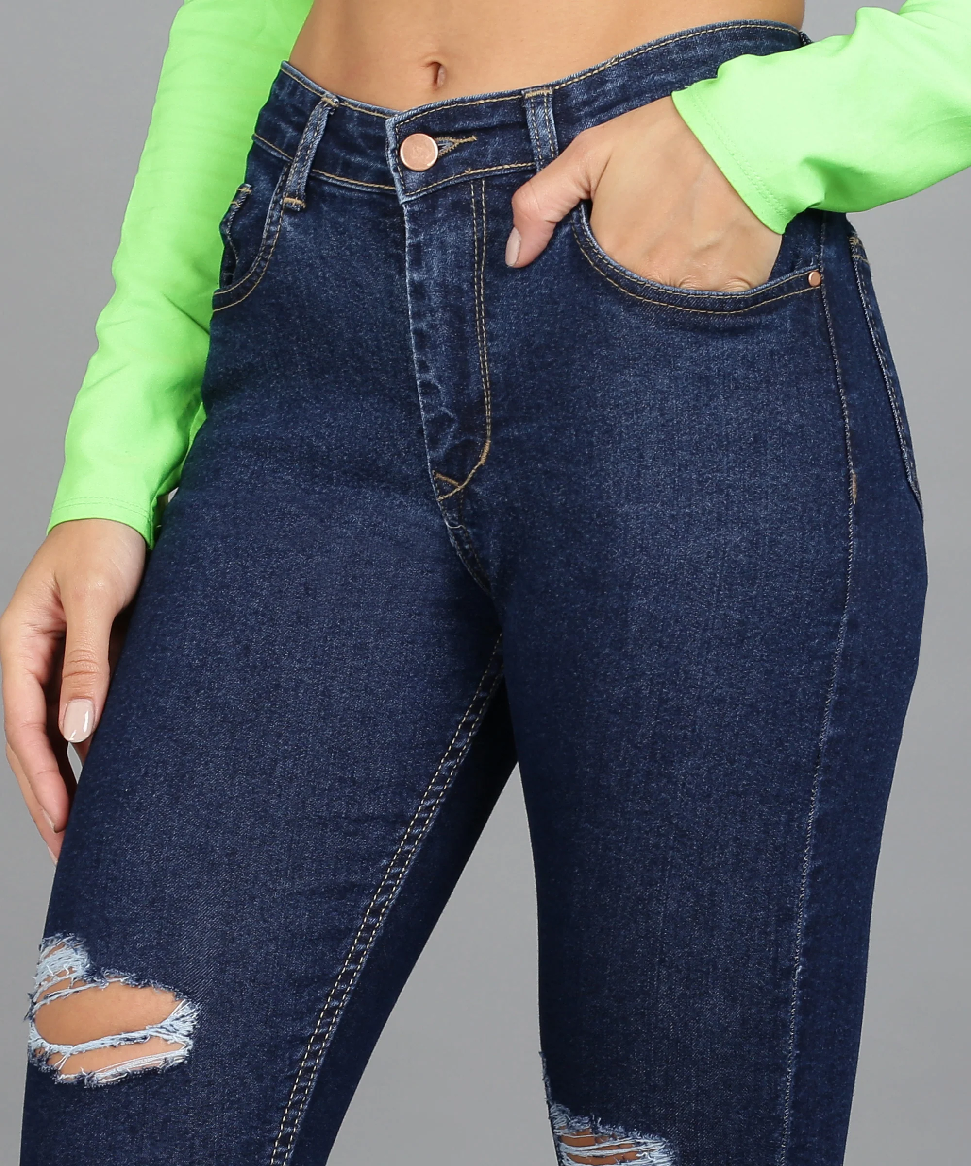 Women's Dark Blue Skinny Fit Mild Distressed Washed Jeans - Image 5