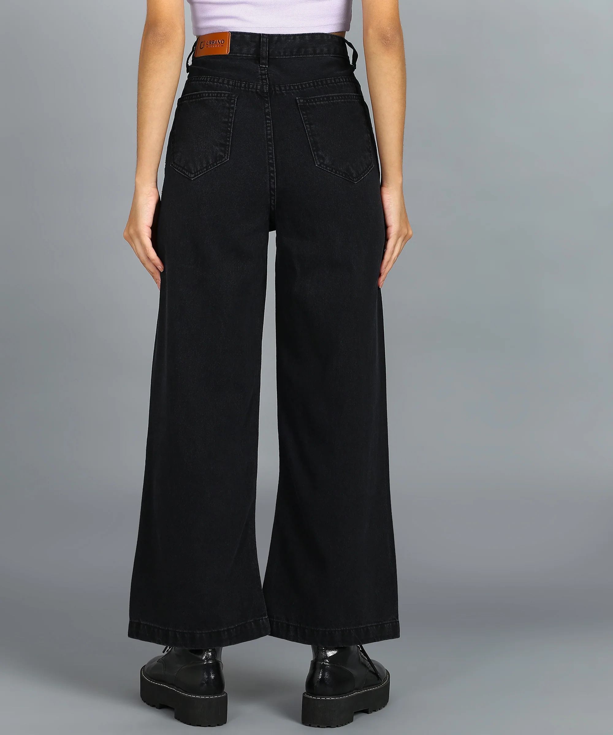 Women's Dark Grey Wide Leg Fit Washed Jeans - Image 3