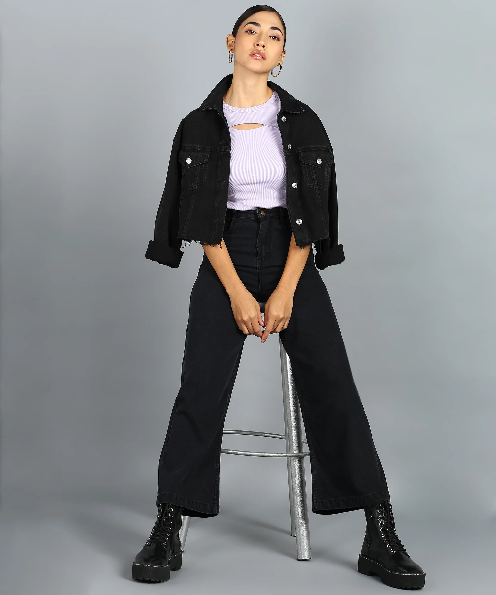 Women's Dark Grey Wide Leg Fit Washed Jeans - Image 4