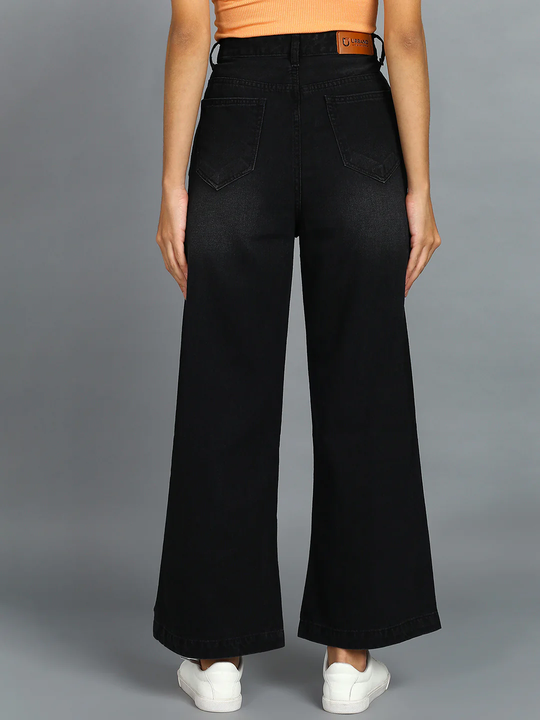 Women's Dark Grey Wide Leg Fit Washed Jeans - Image 4